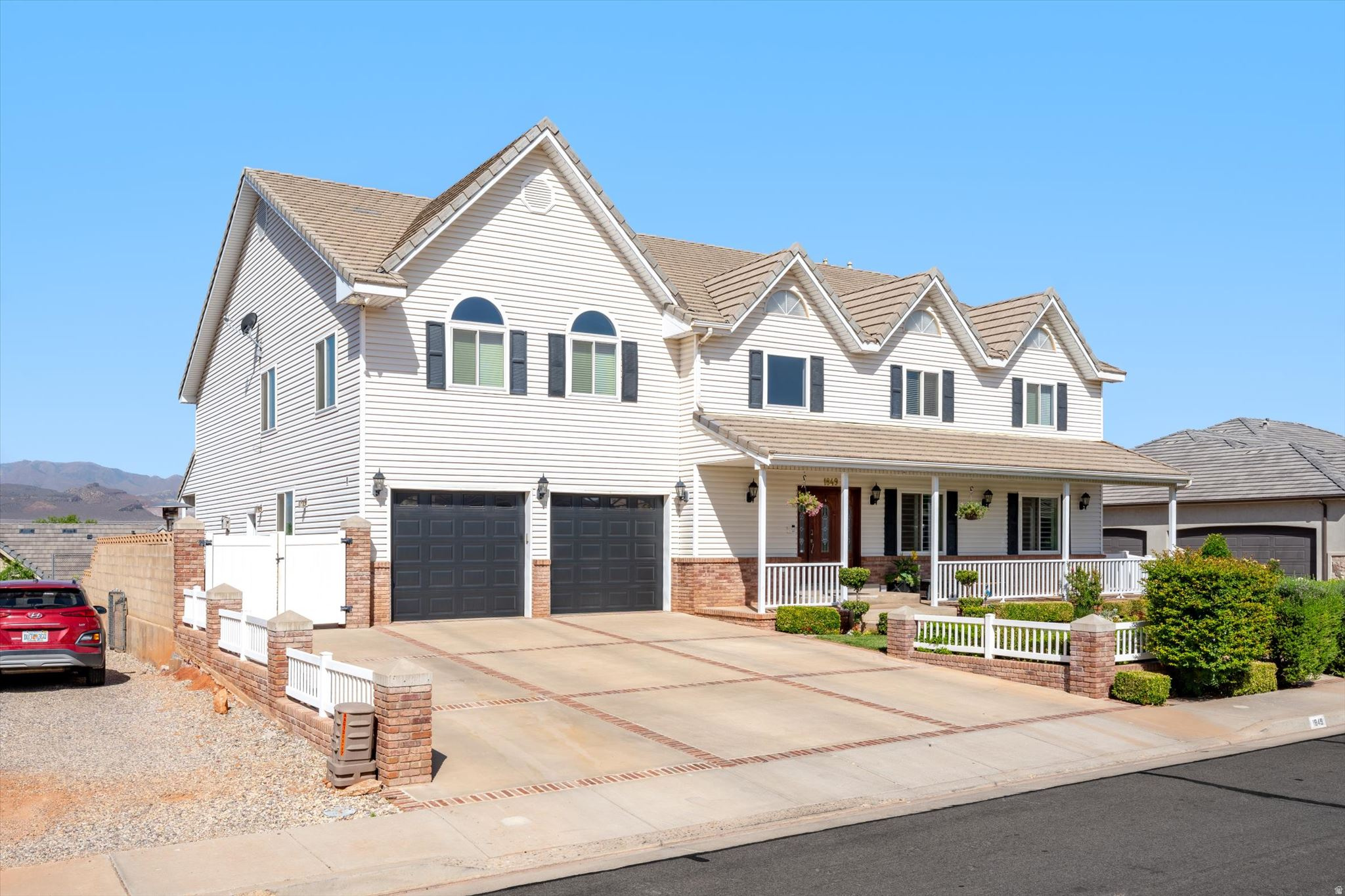 CANYON TERRACE EST 4 - Residential