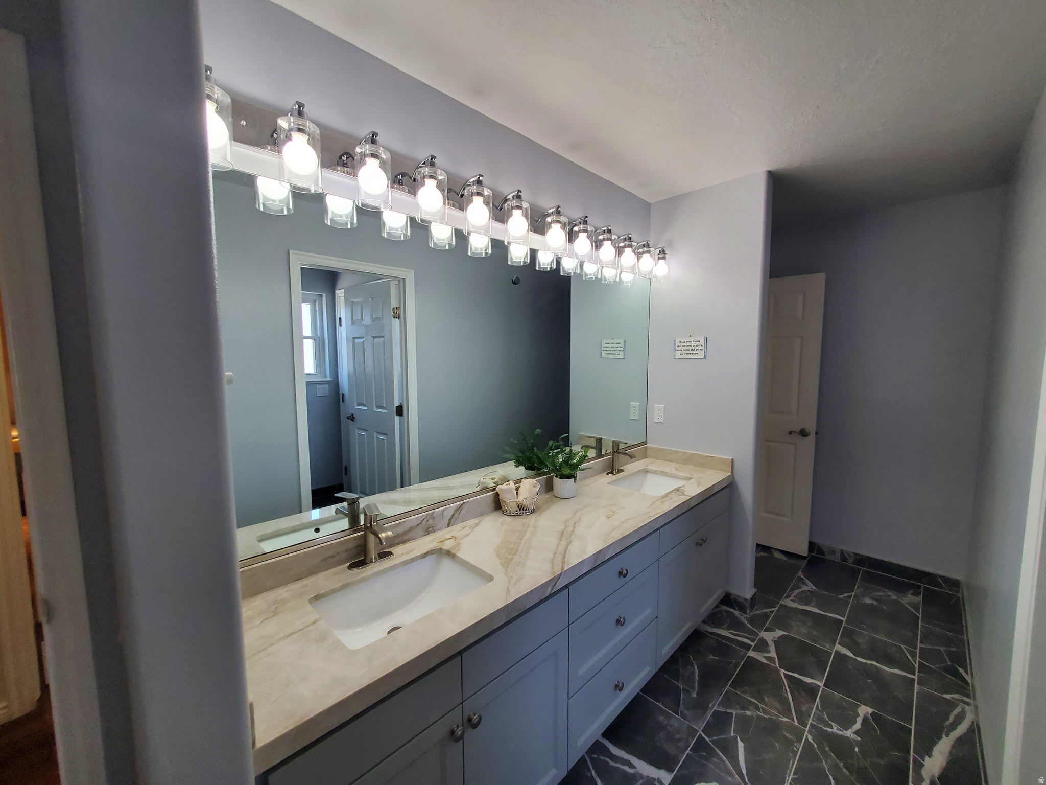 CANYON TERRACE EST 4 - Residential
