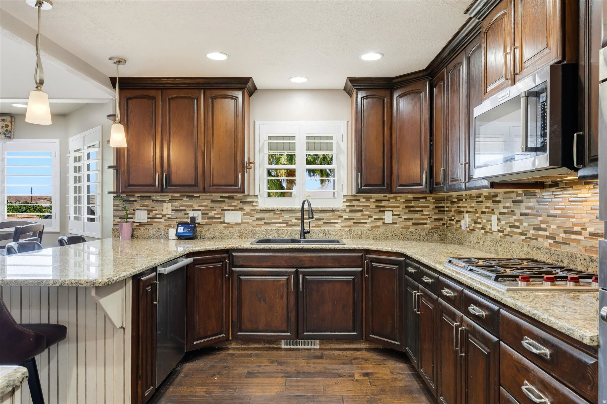 CANYON TERRACE EST 4 - Residential