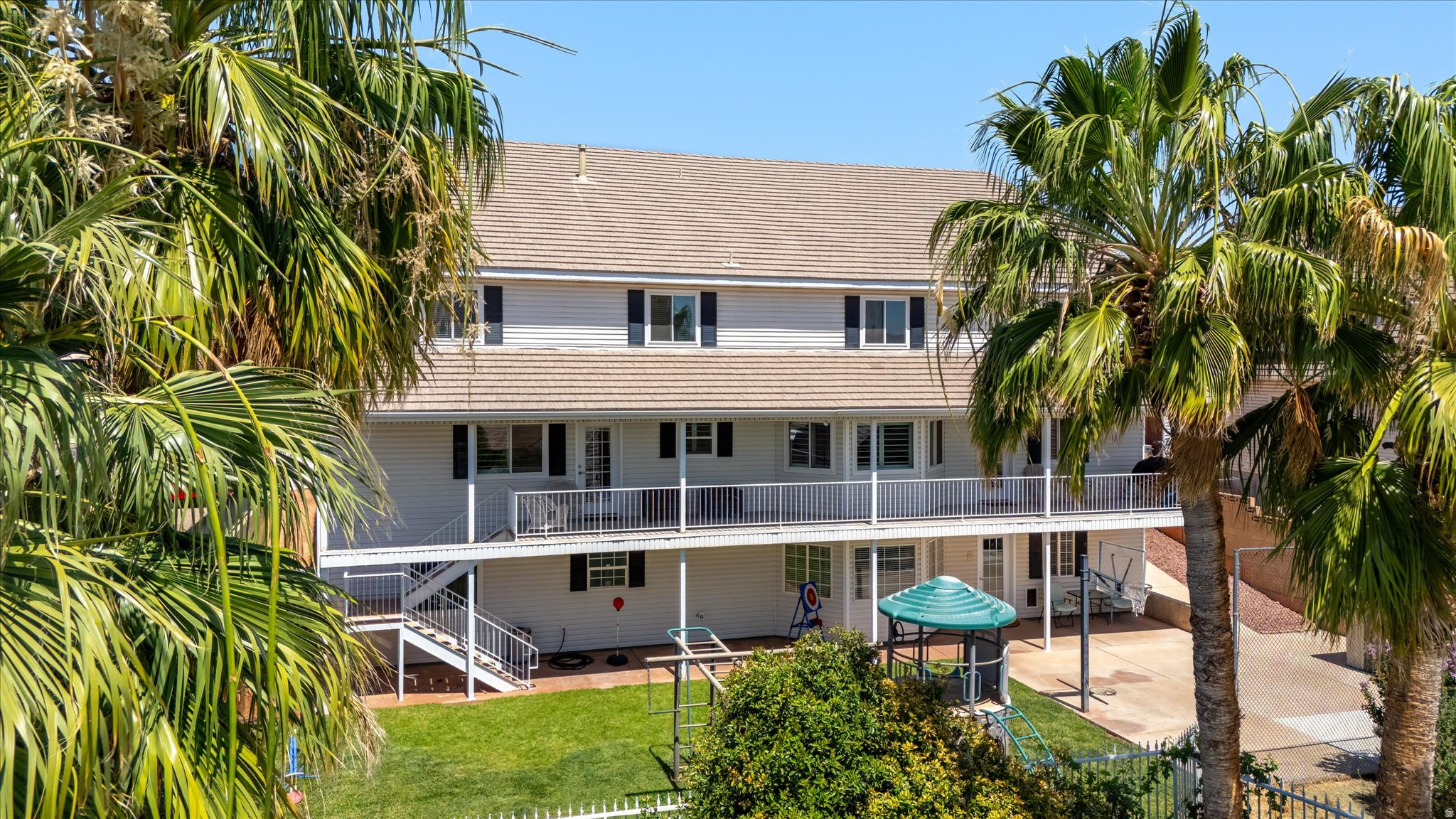 CANYON TERRACE EST 4 - Residential