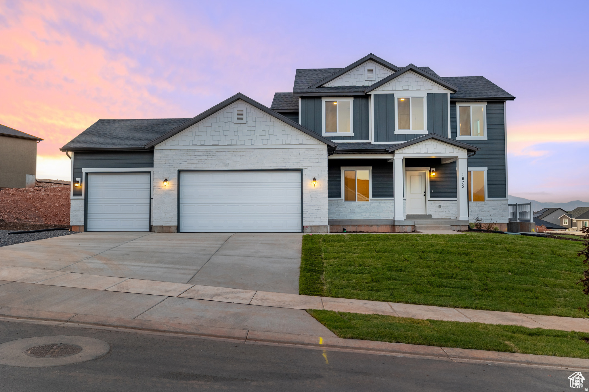 SUMMIT RIDGE THE HILLS - Residential