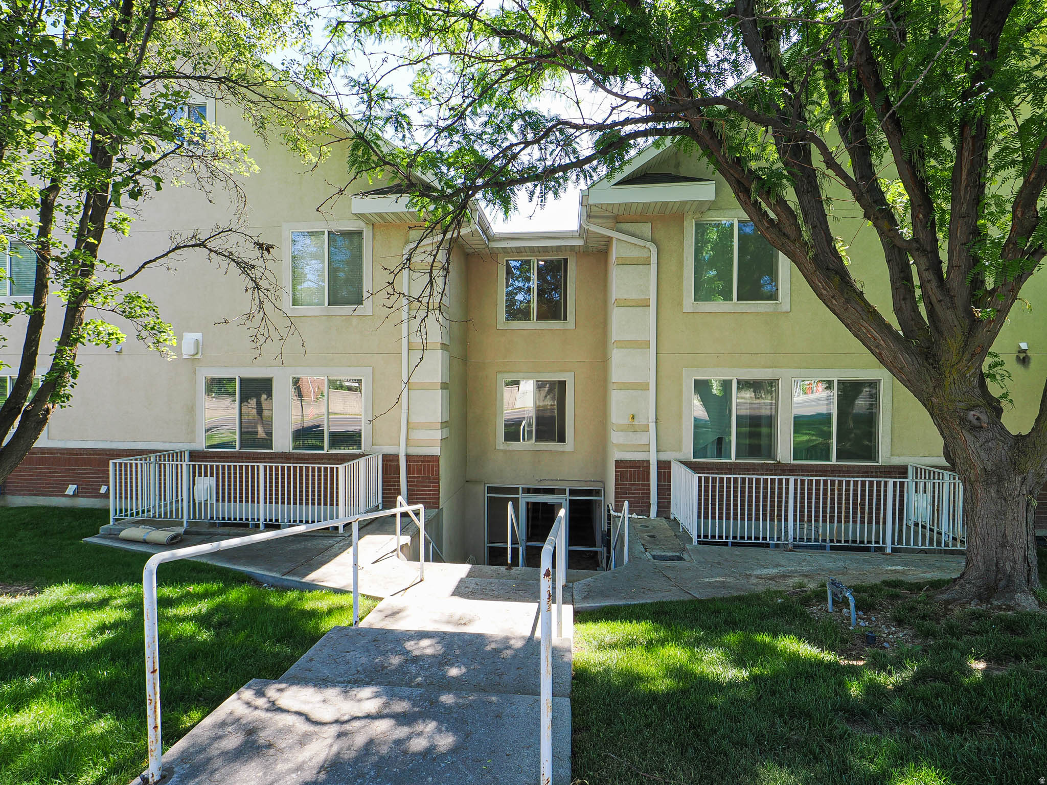 CAPRICE PLAZA - Residential