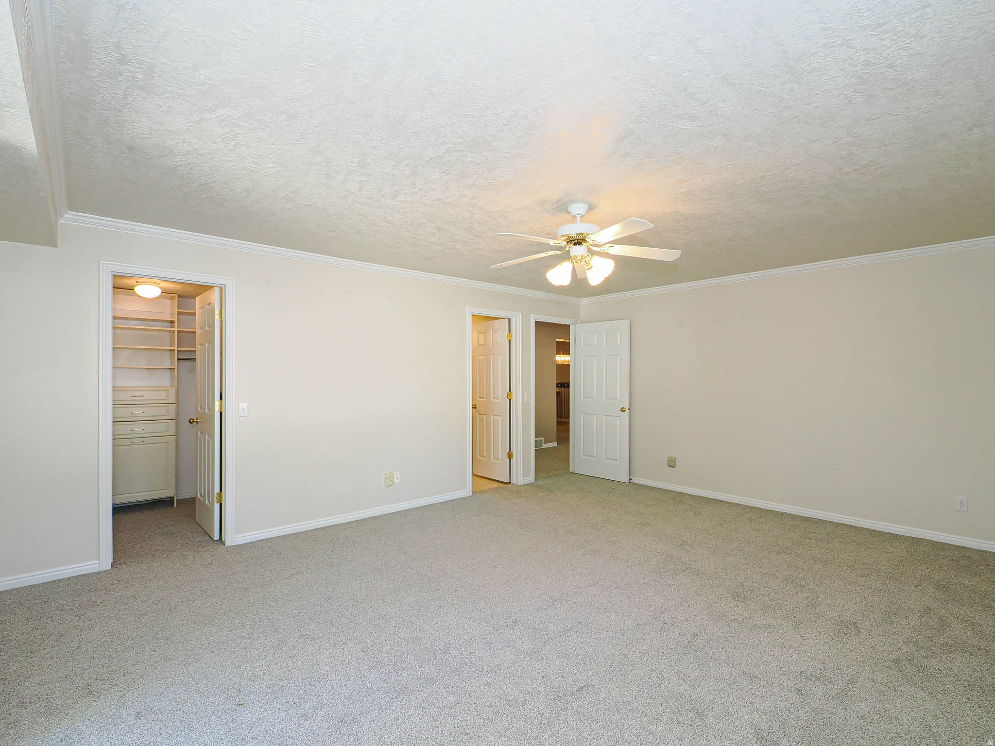 CAPRICE PLAZA - Residential