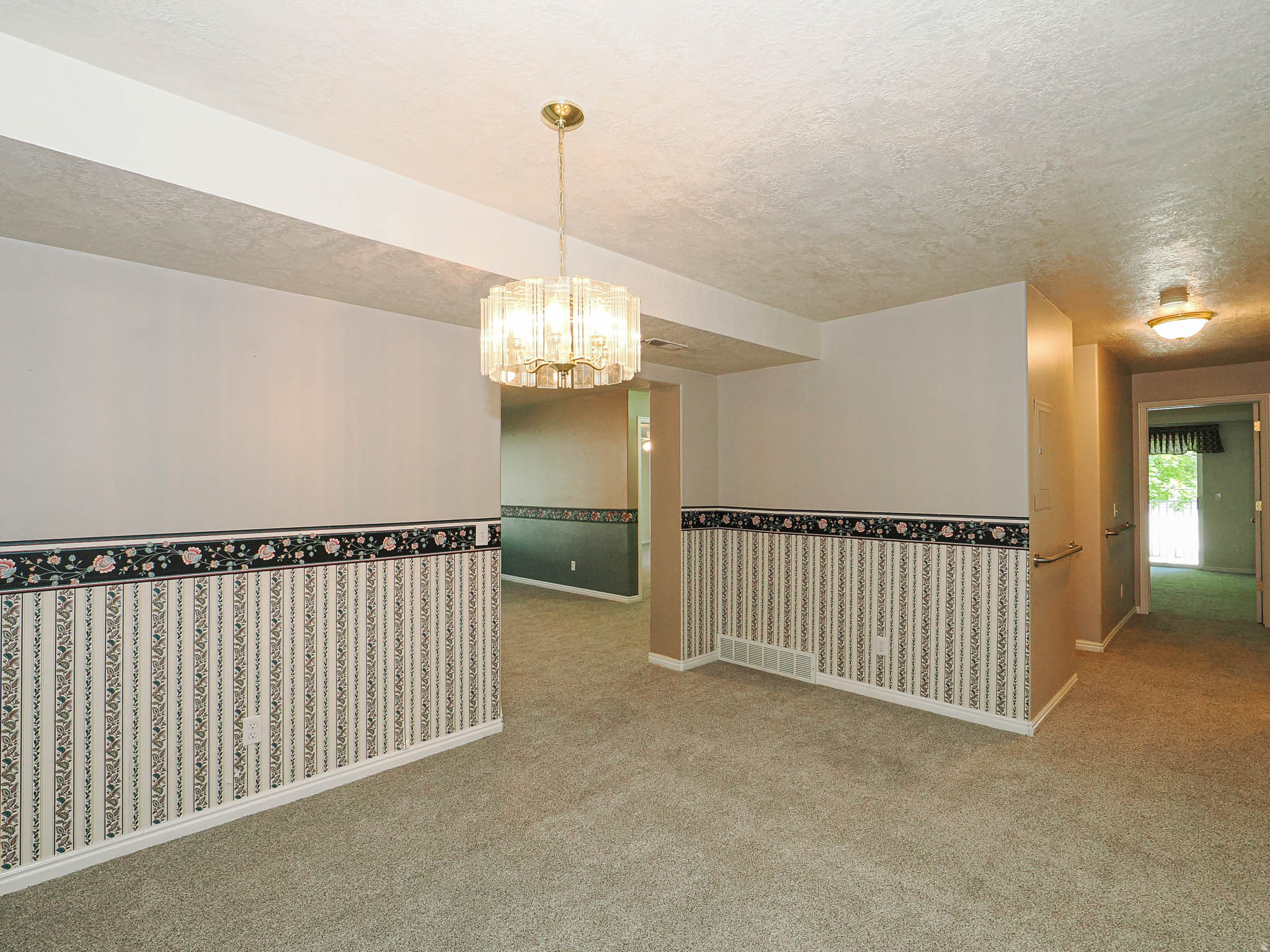CAPRICE PLAZA - Residential
