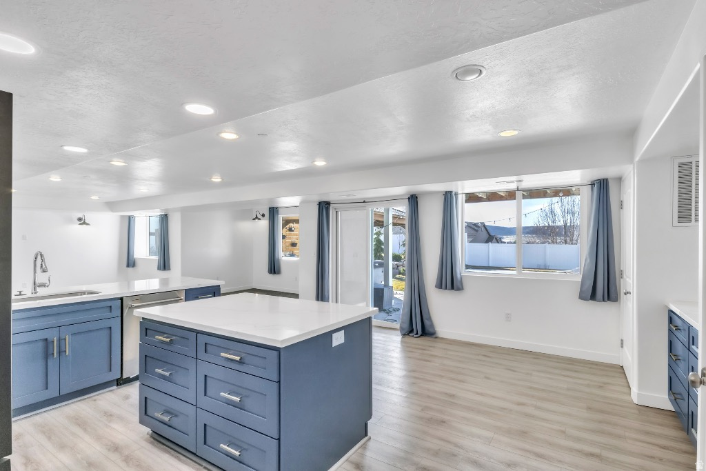HARRISON HEIGHTS - Residential