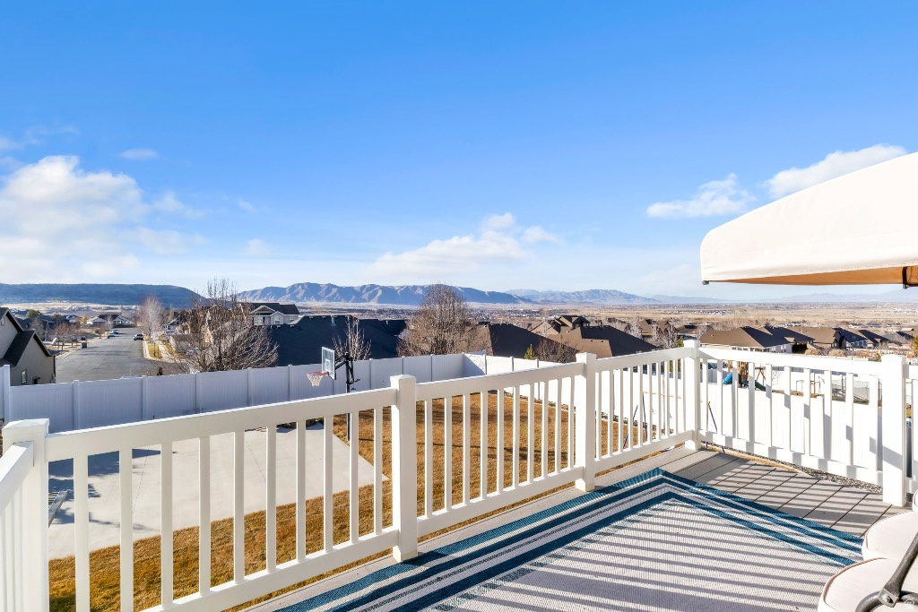 HARRISON HEIGHTS - Residential