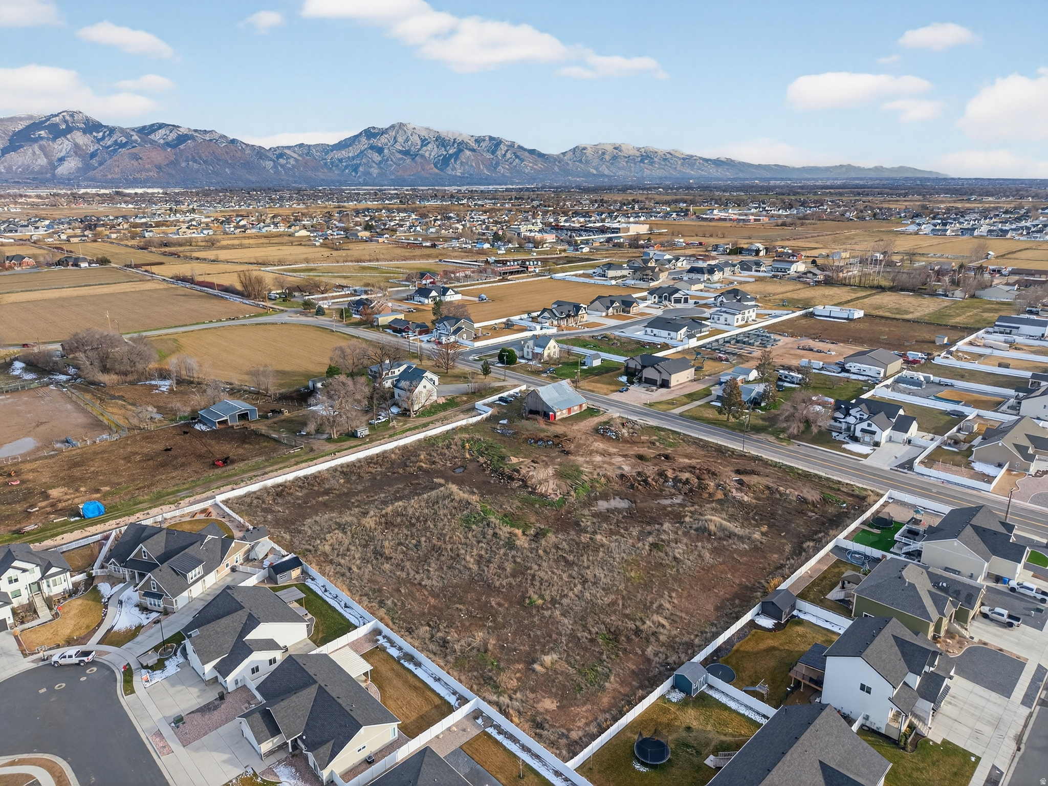 HERITAGE NORTH - Land
