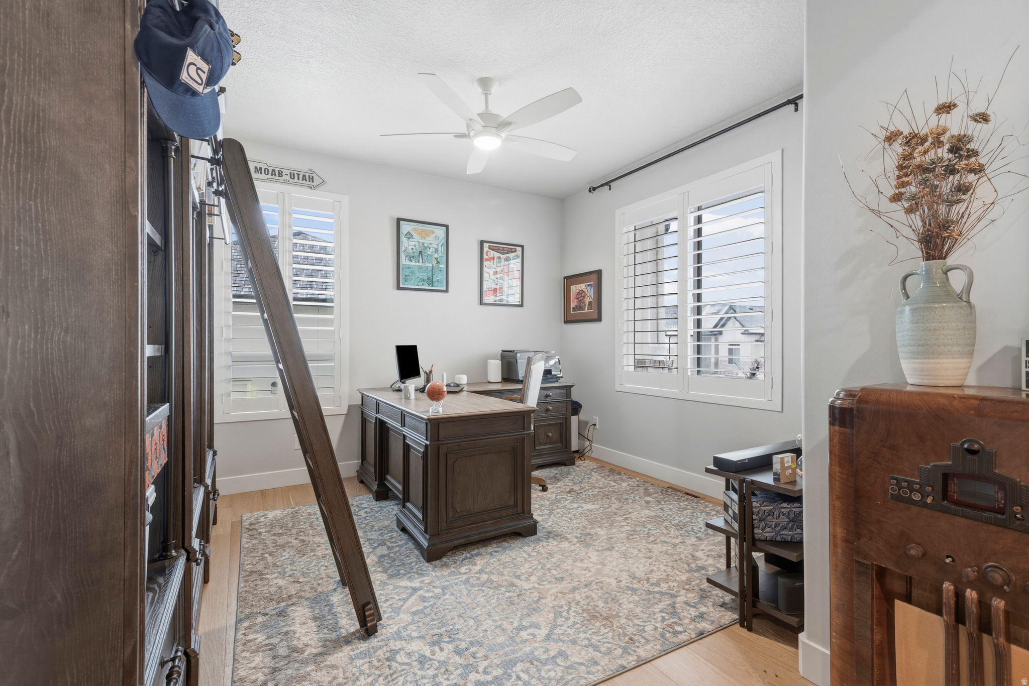 HIDDEN OAKS - Residential