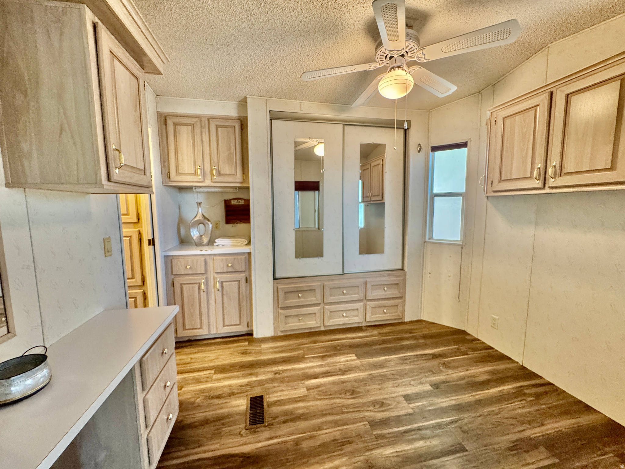 TWIN LAKES RV PARK - Residential