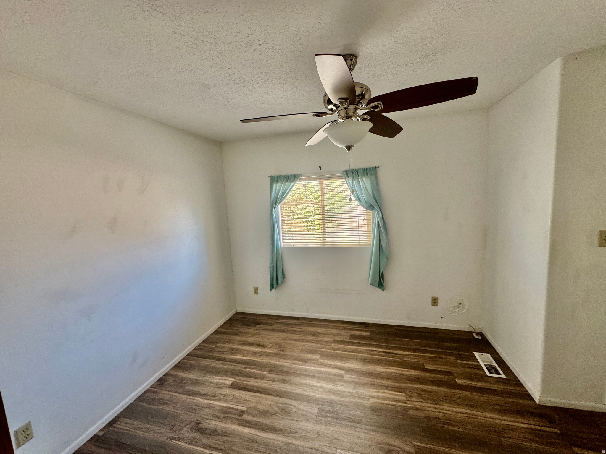 TWIN LAKES RV PARK - Residential