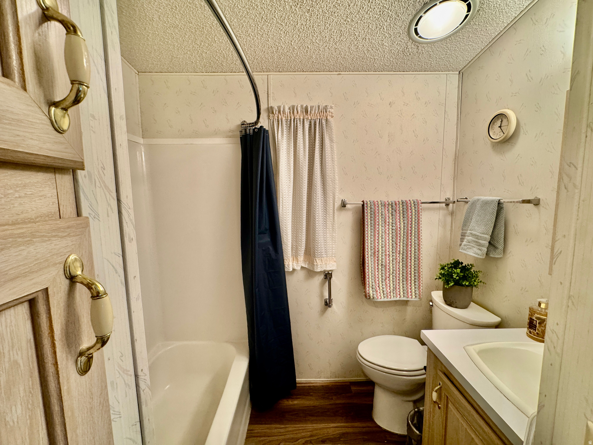 TWIN LAKES RV PARK - Residential