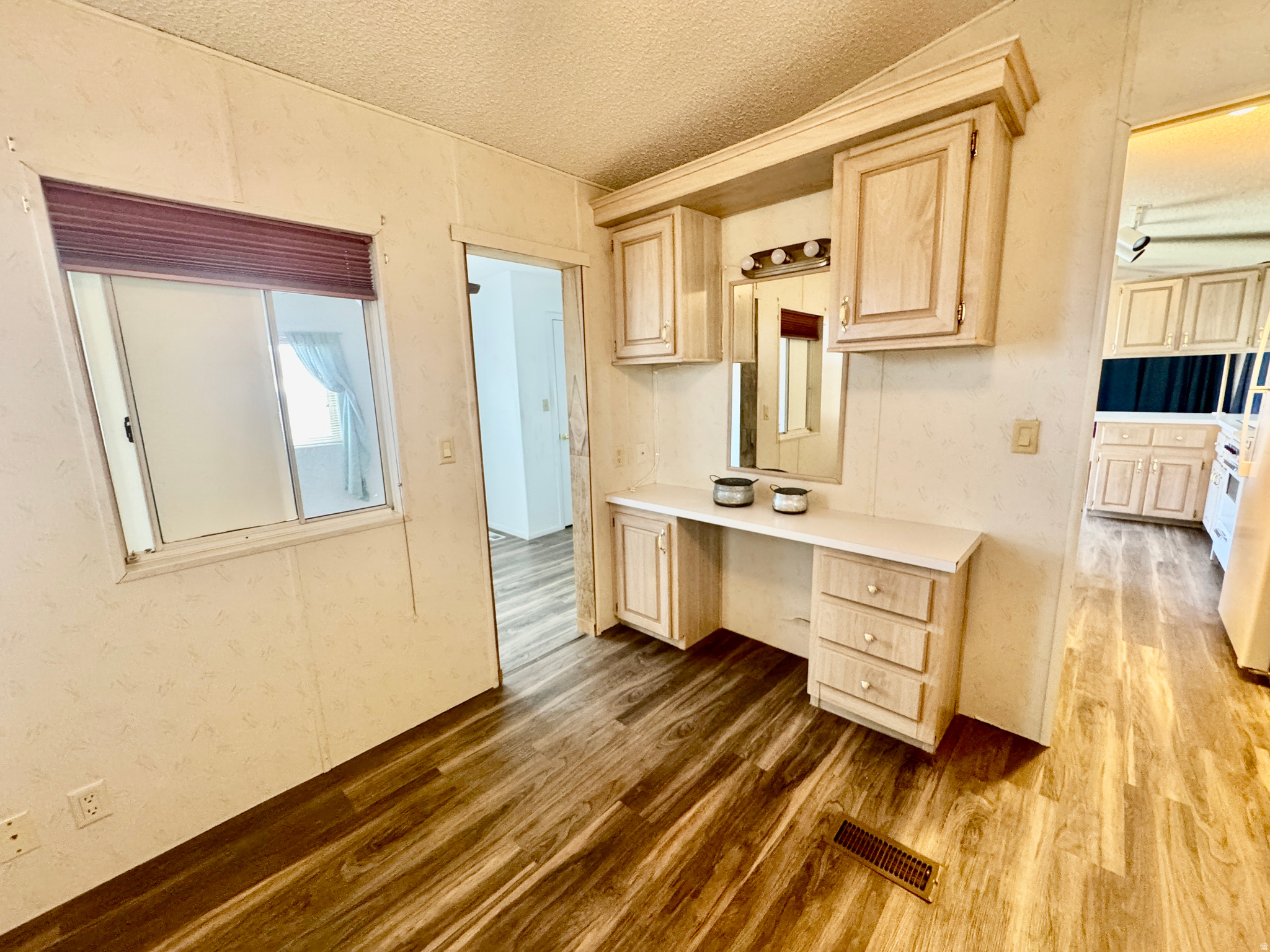TWIN LAKES RV PARK - Residential