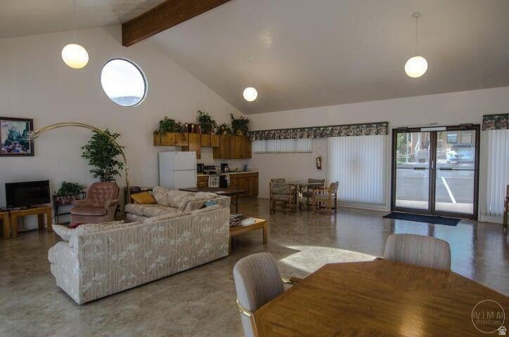 TWIN LAKES RV PARK - Residential