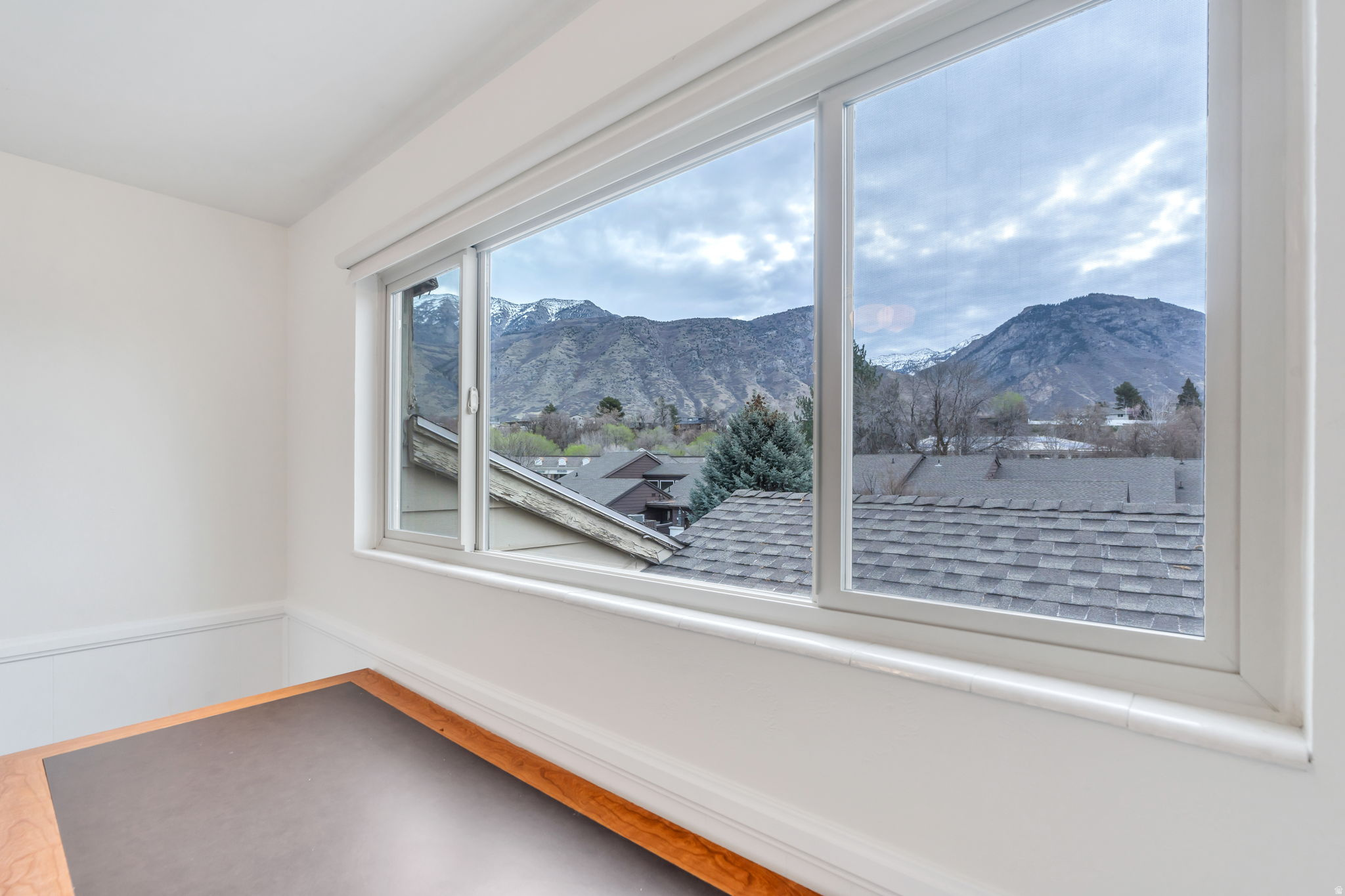 SHADOWBROOK CONDO - Residential