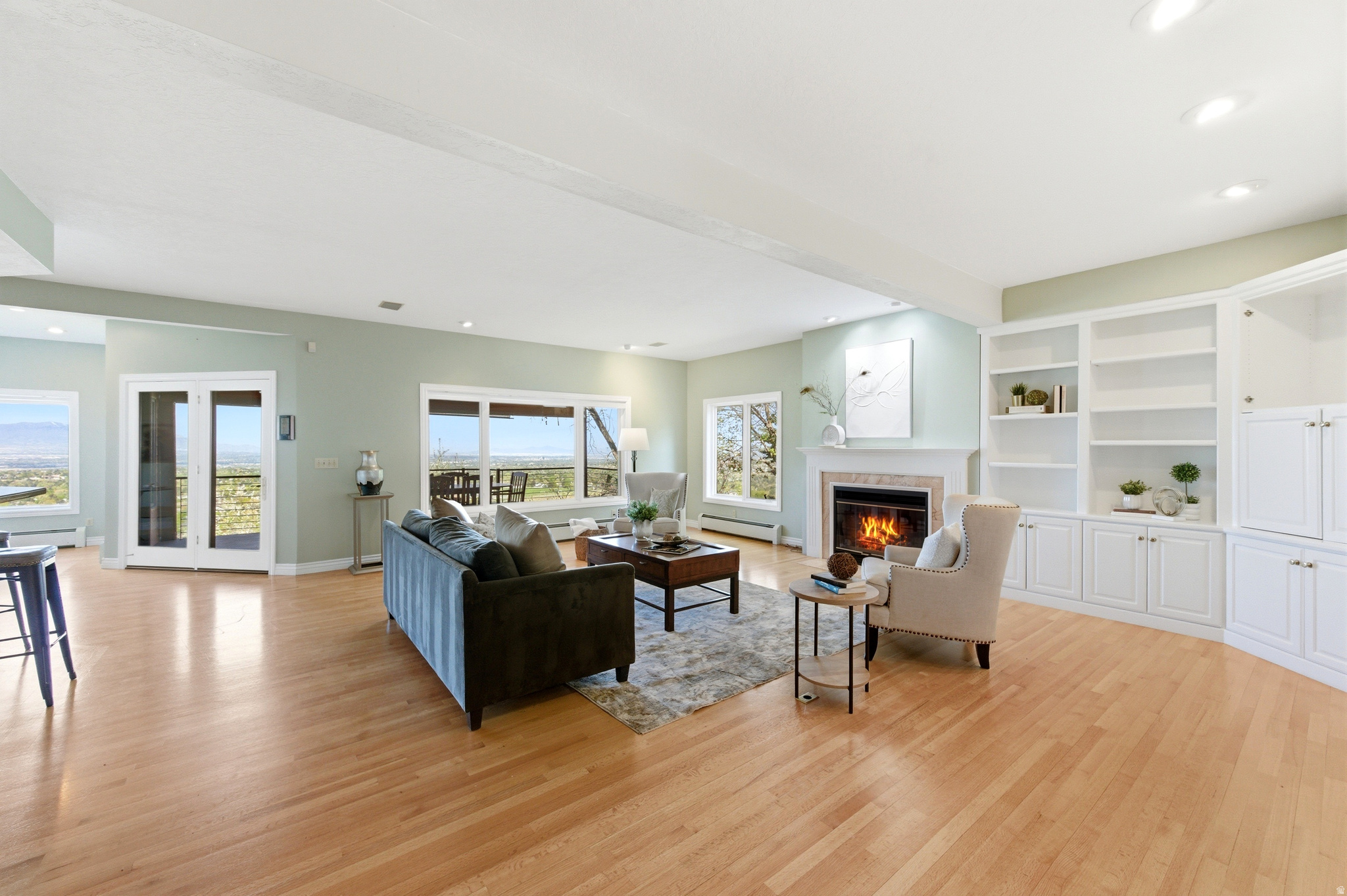 ALTAWOOD - Residential