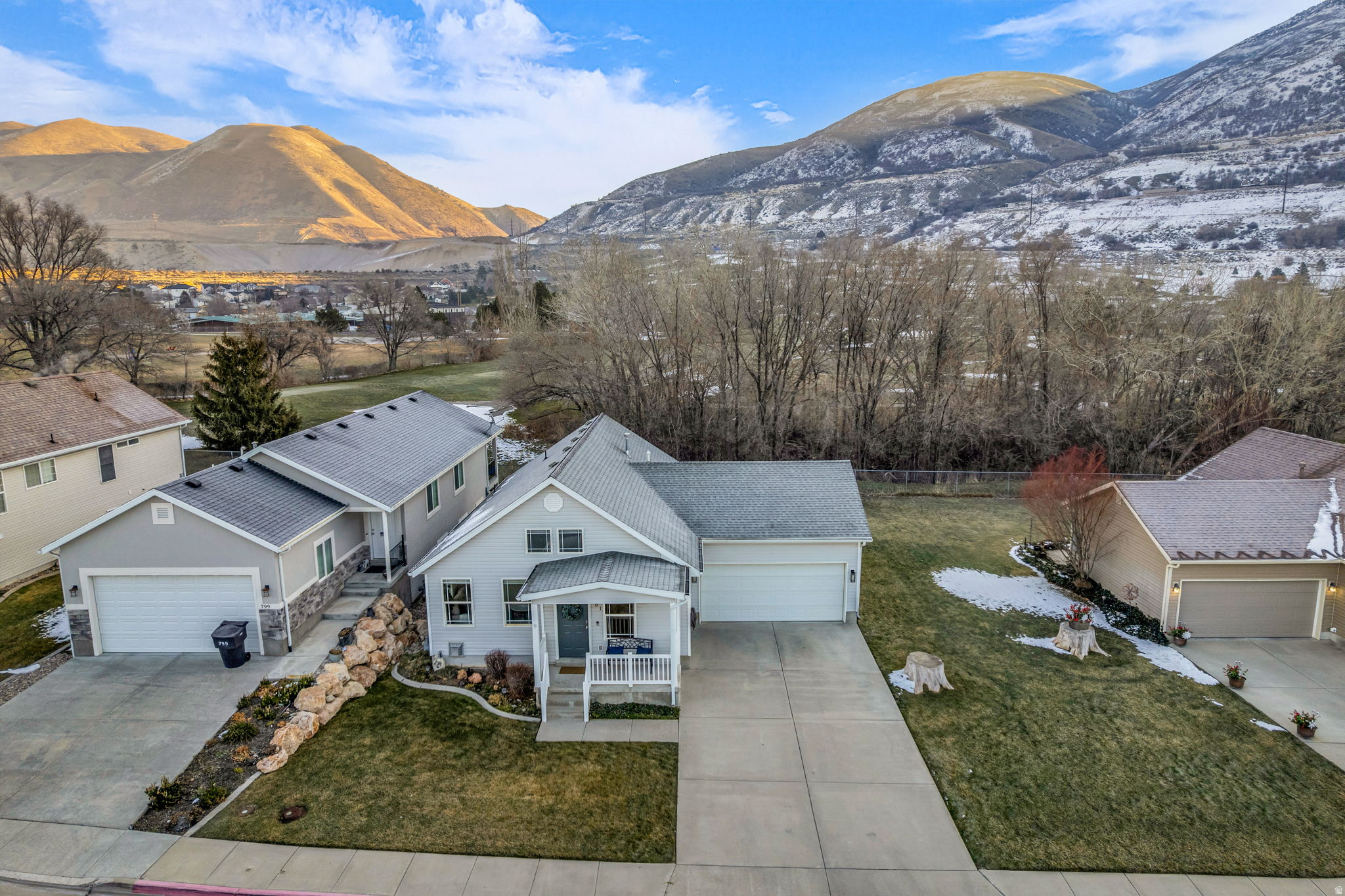 LOT 7 EAGLE CREST TO - Residential