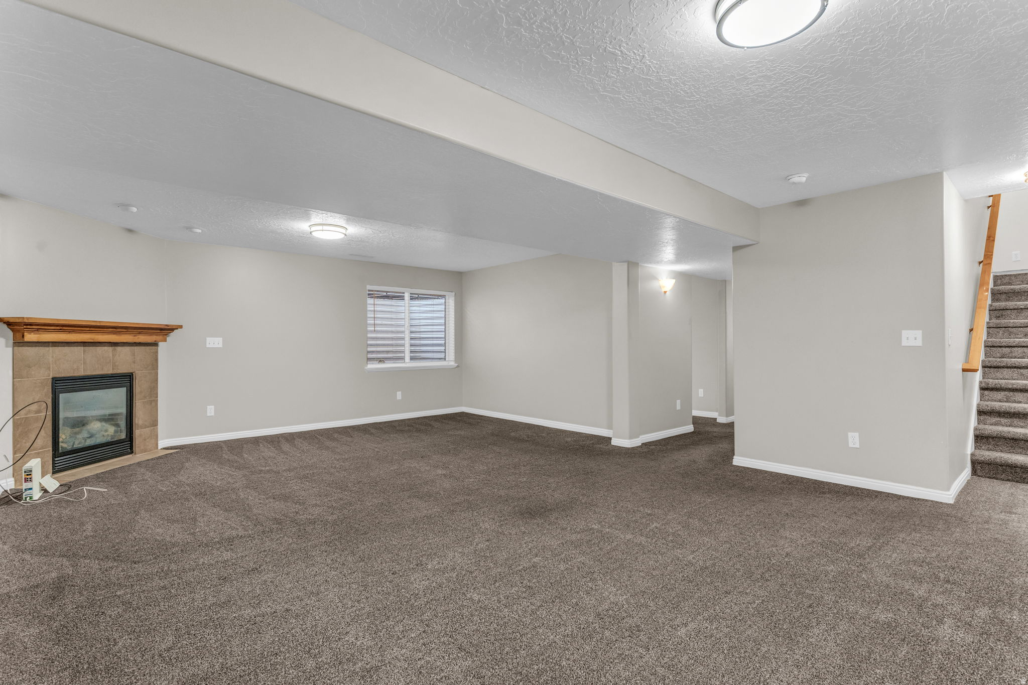 LOT 7 EAGLE CREST TO - Residential