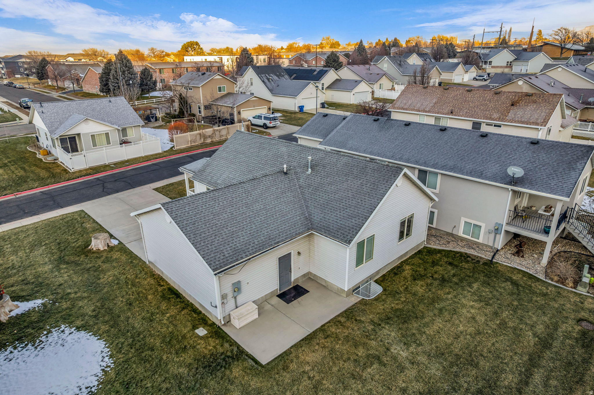 LOT 7 EAGLE CREST TO - Residential