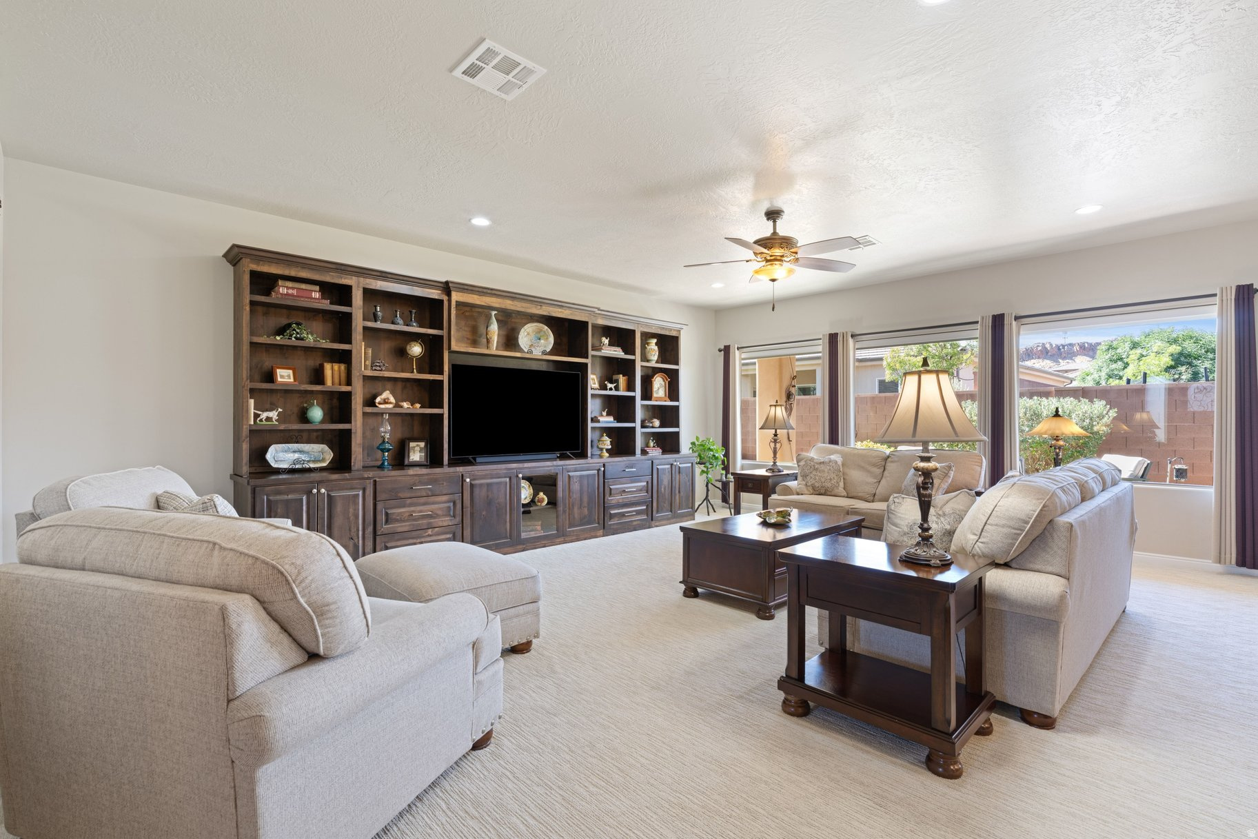 REDWOOD ESTATES PH 1 - Residential