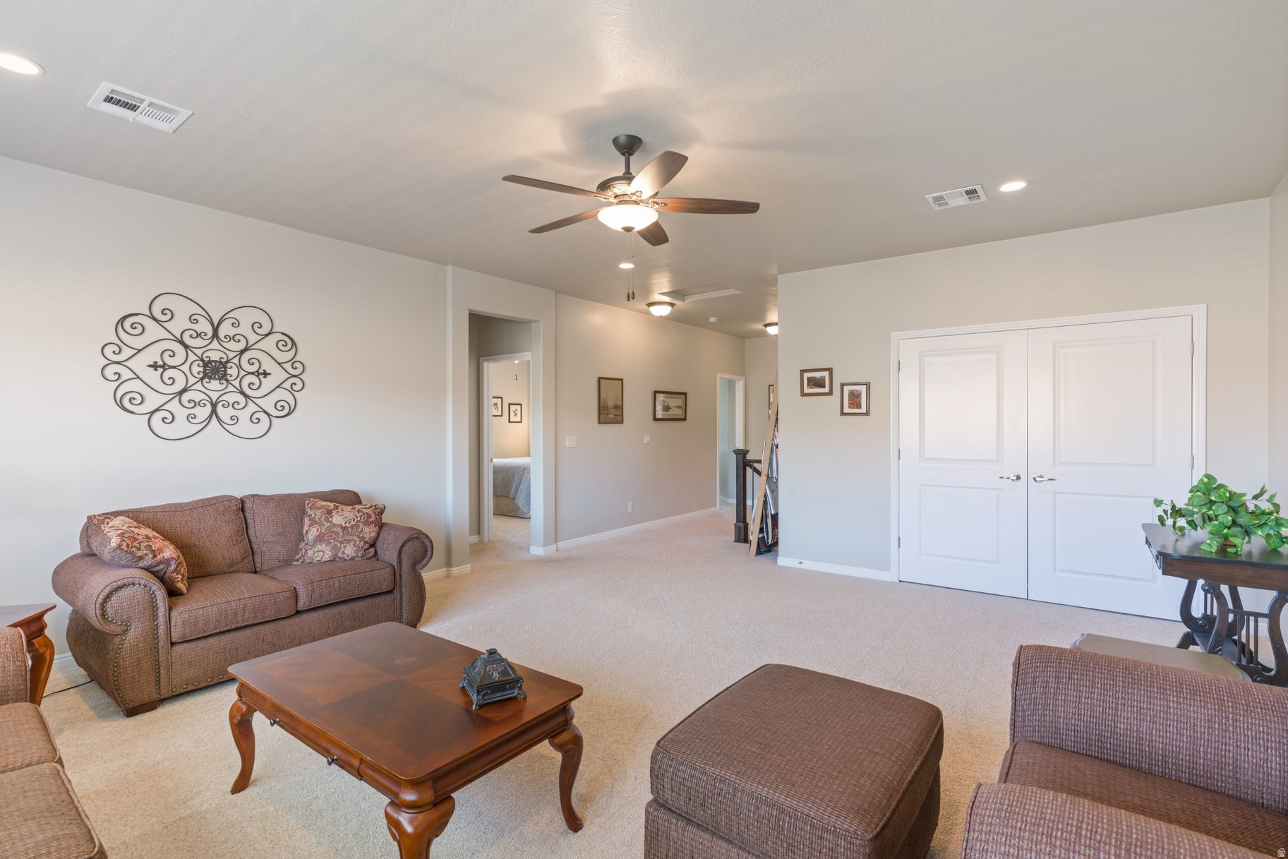 REDWOOD ESTATES PH 1 - Residential