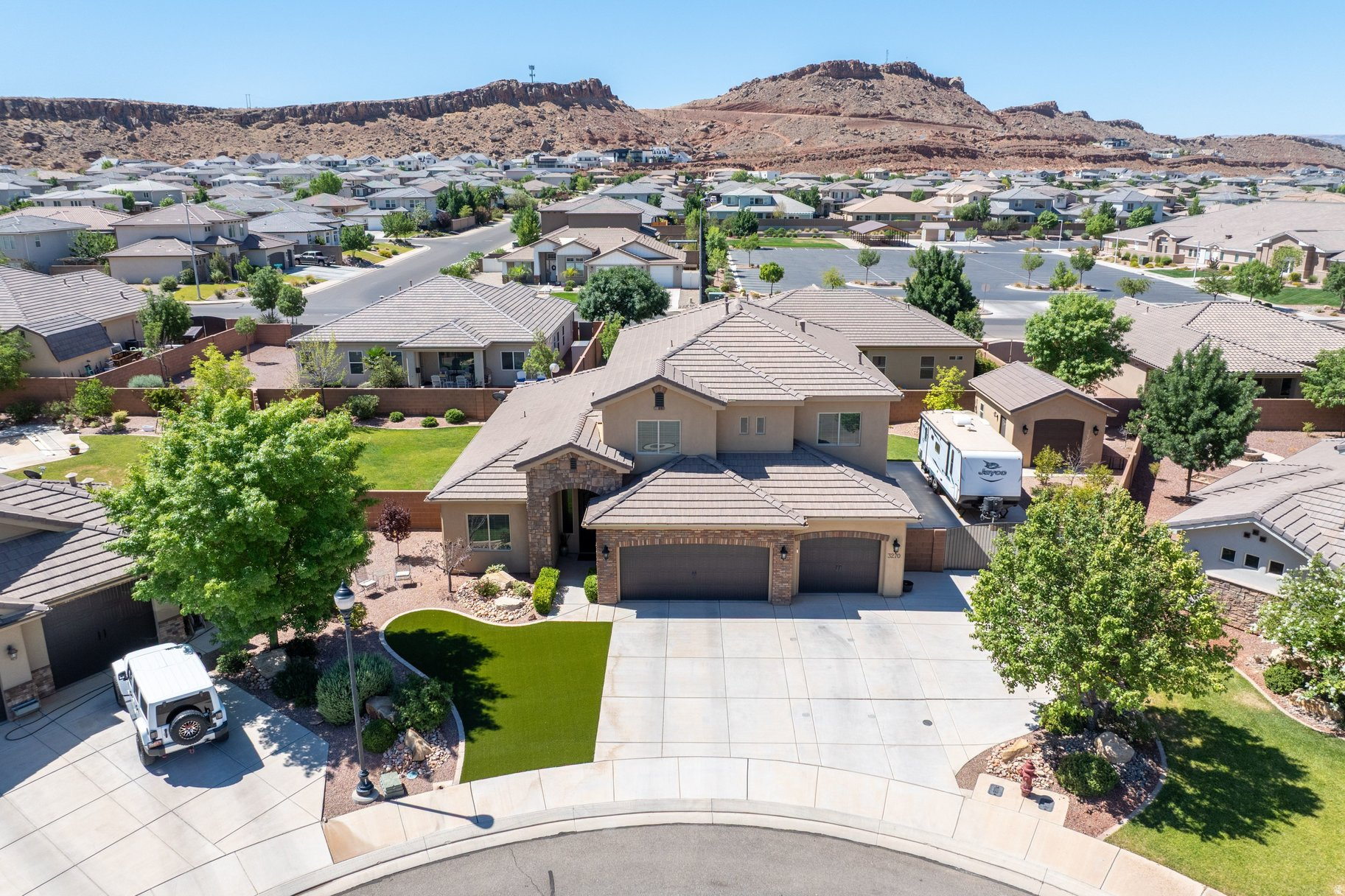 REDWOOD ESTATES PH 1 - Residential