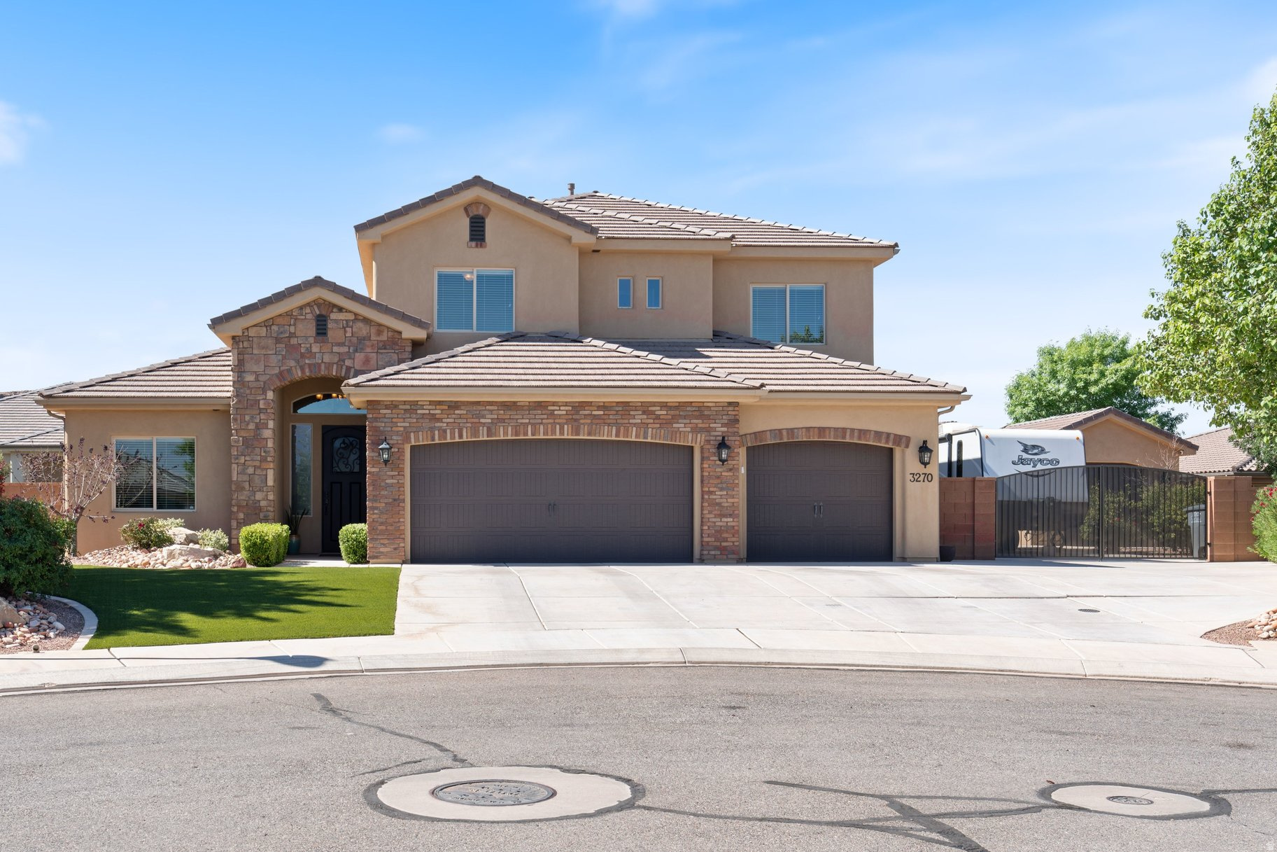 Meticulously maintained 2-story home in Little Valley offering 3365 sq ft, 6 bedrooms, 4 bathrooms on a quiet cul-de-sac.  Built in 2016, fully fenced and has a beautifully finished 336 sq ft workshop that could easily be converted into another garage bay or an ADU.  Finally, a home with room for everyone--and everything!