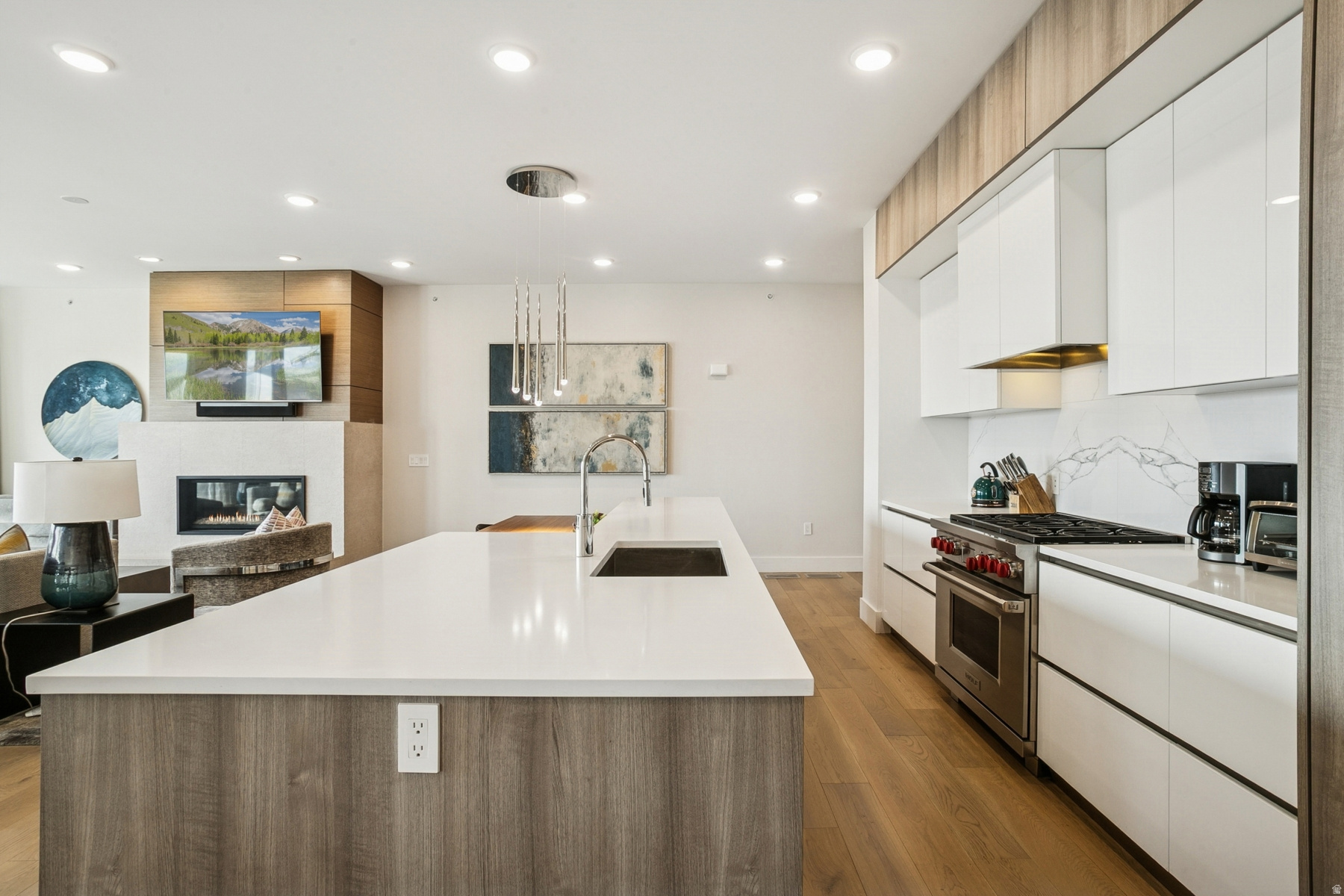 APEX RESIDENCES PARK CITY - Residential