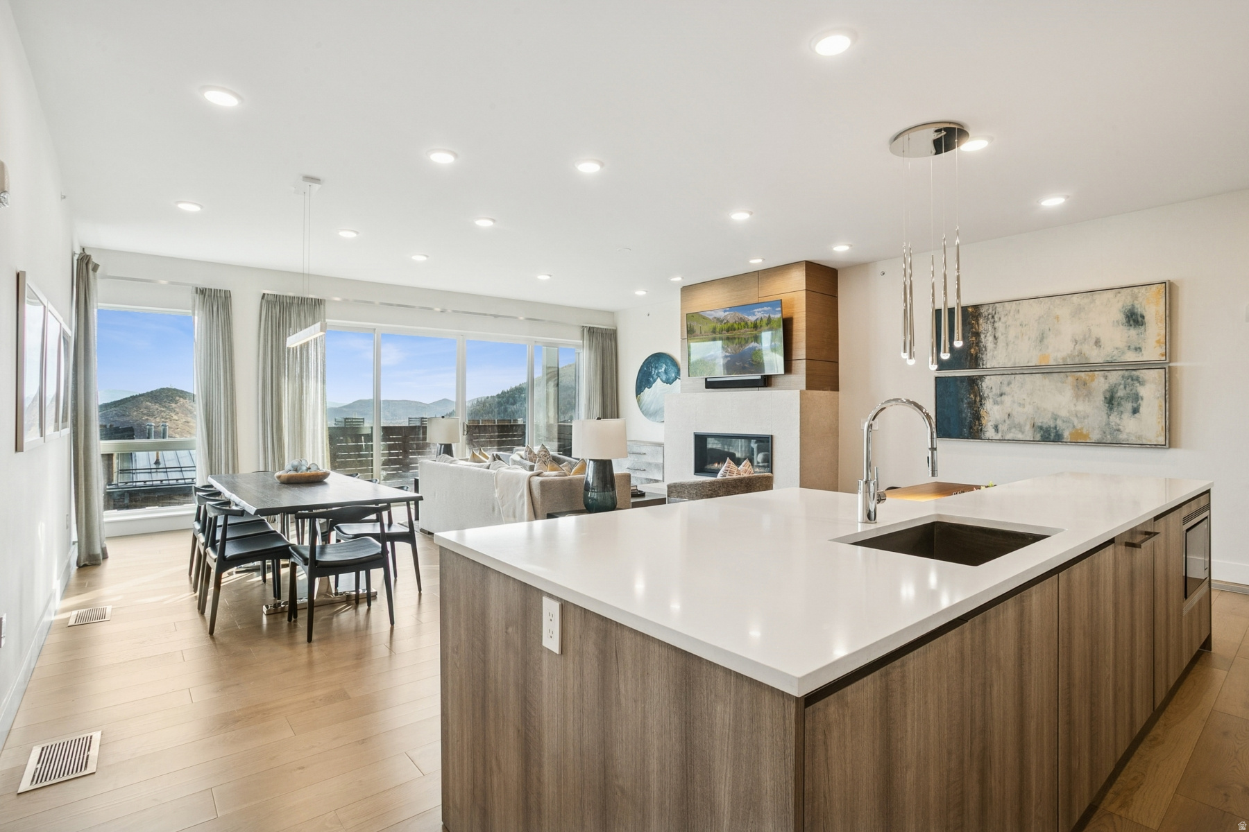 APEX RESIDENCES PARK CITY - Residential