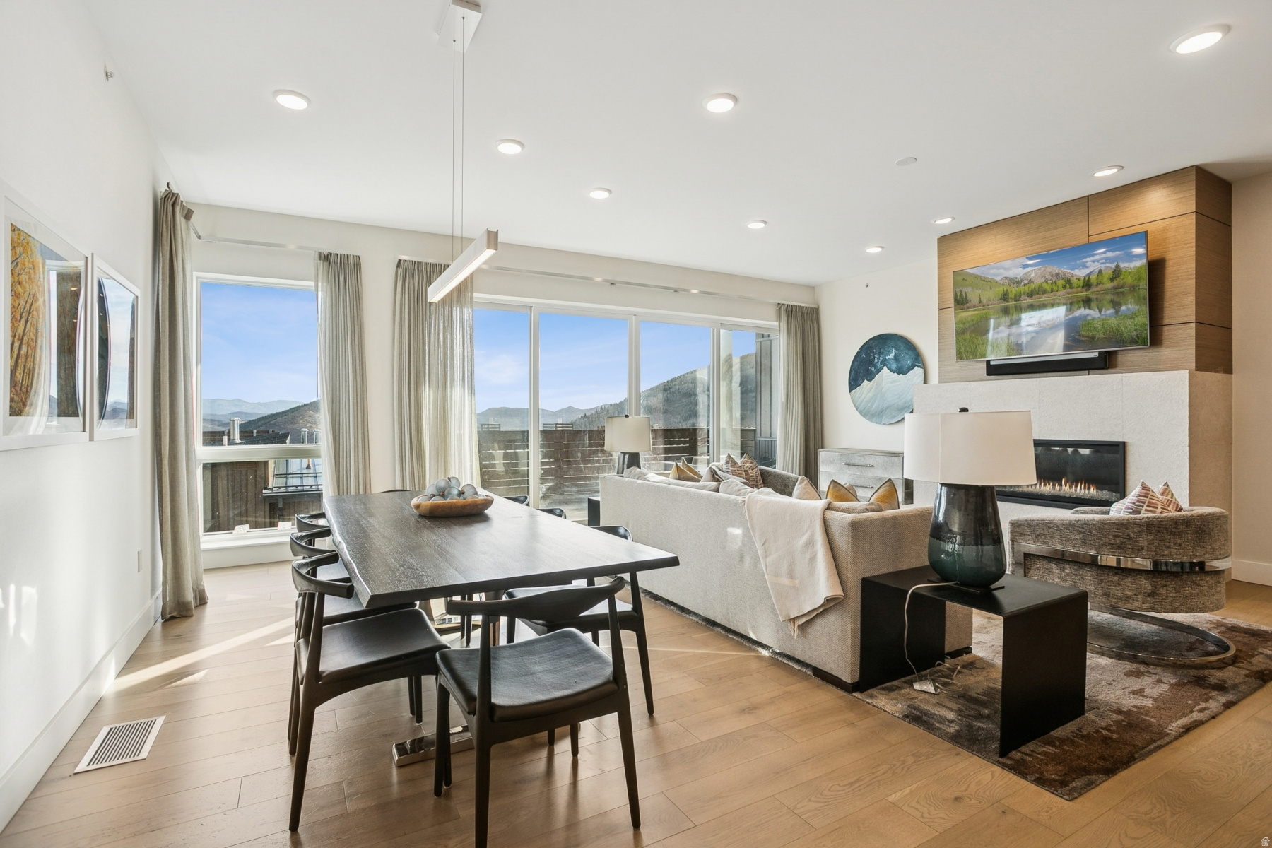 APEX RESIDENCES PARK CITY - Residential