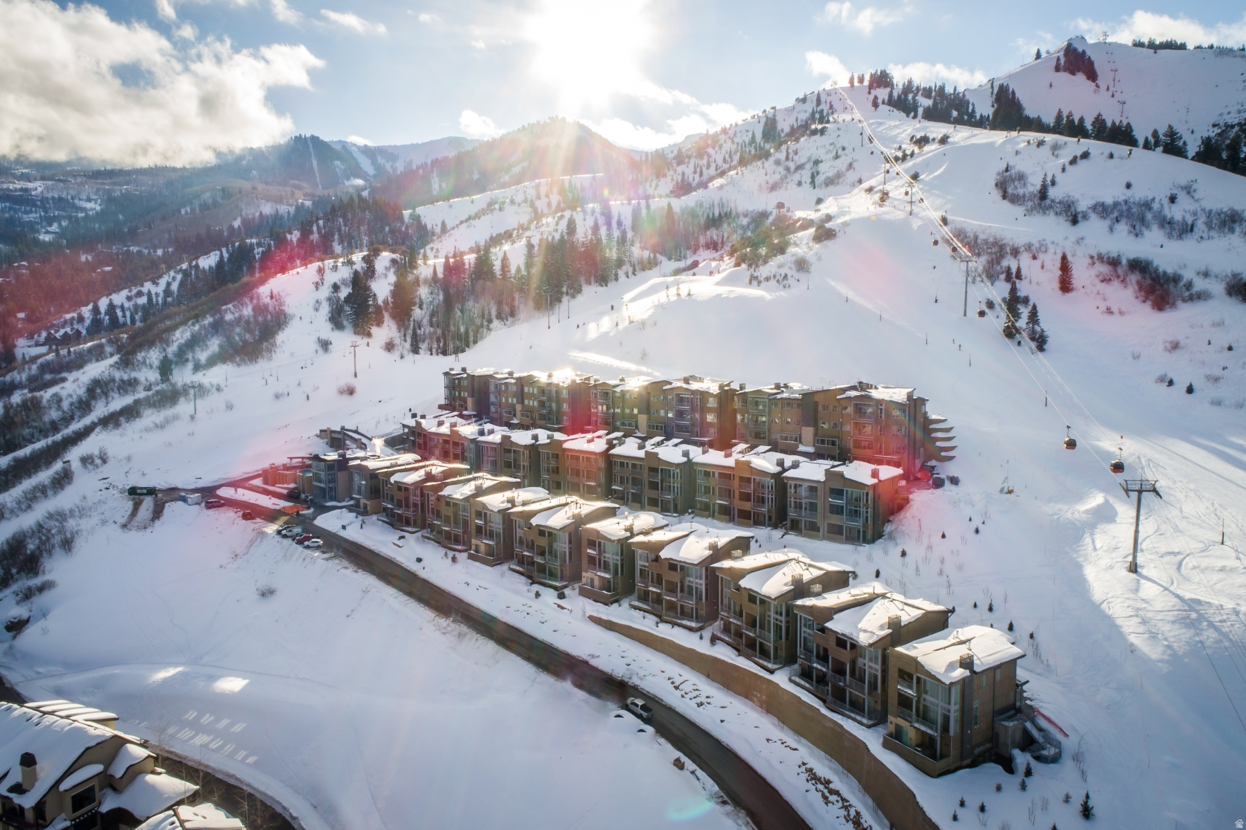APEX RESIDENCES PARK CITY - Residential