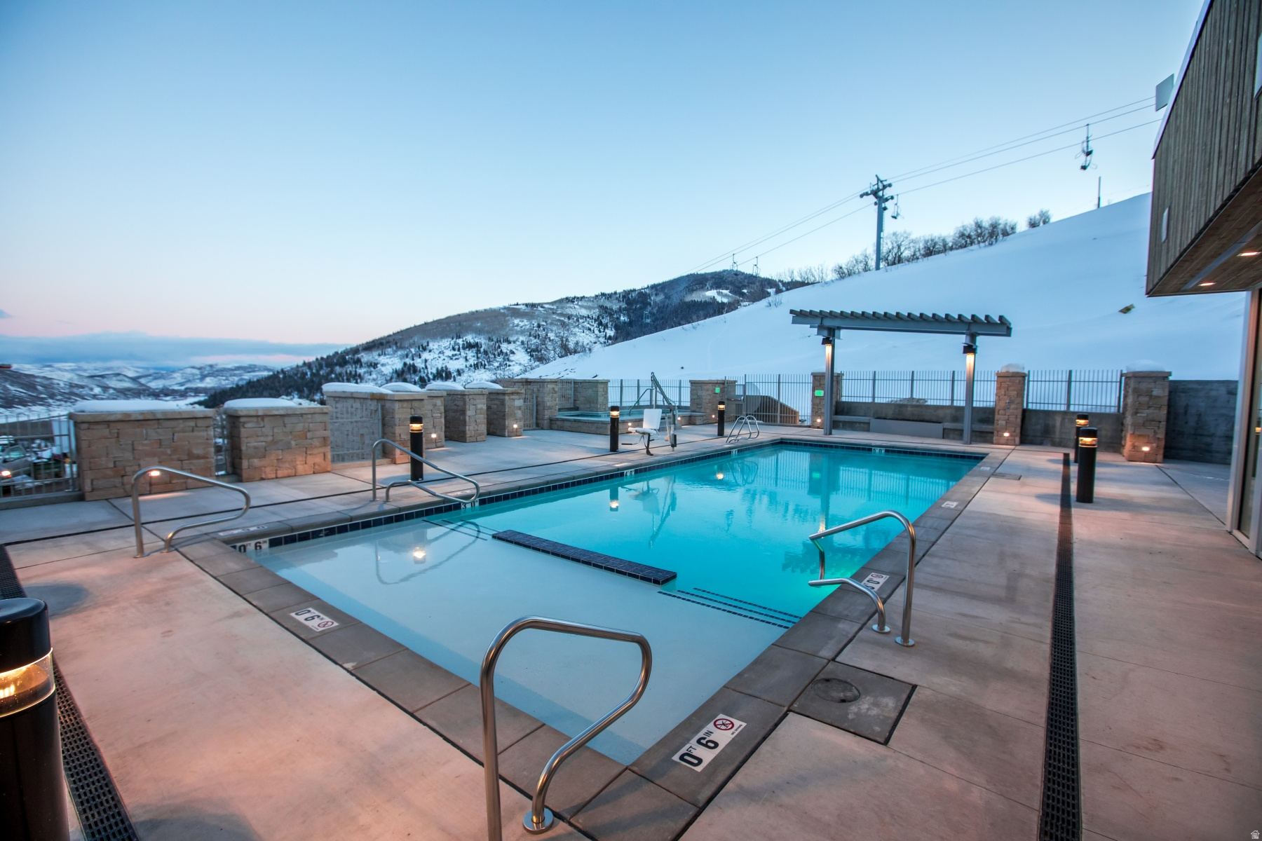 APEX RESIDENCES PARK CITY - Residential