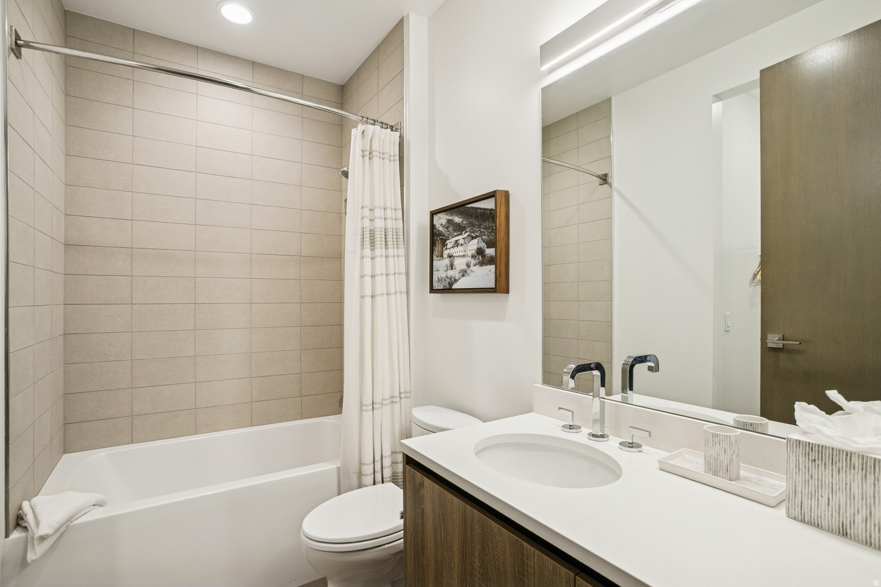 APEX RESIDENCES PARK CITY - Residential