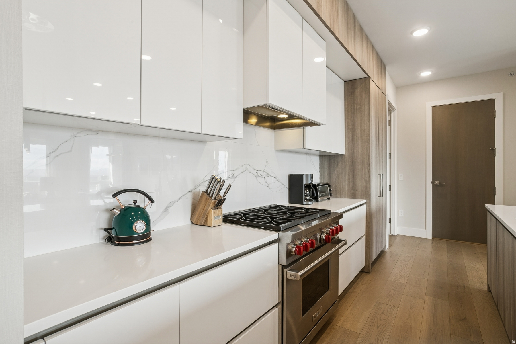 APEX RESIDENCES PARK CITY - Residential