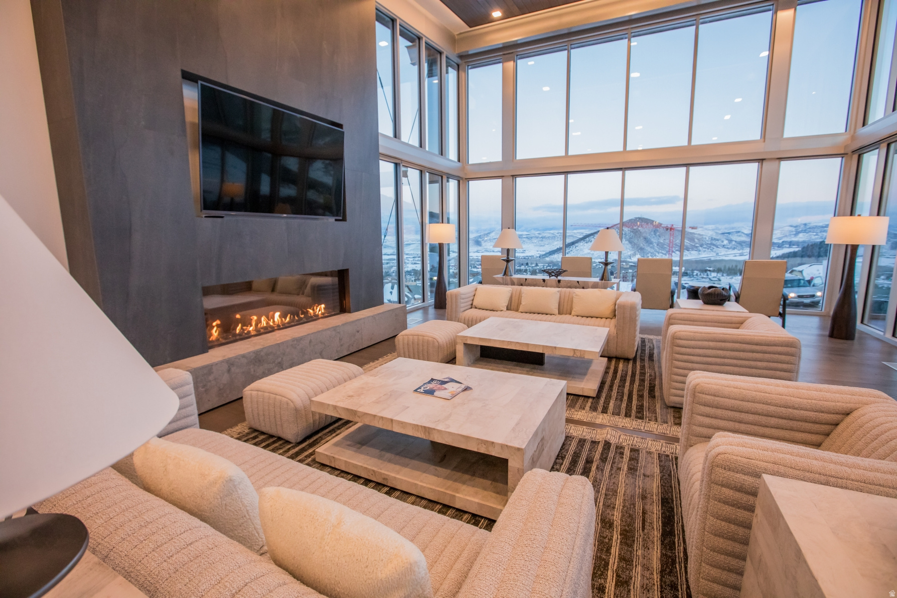 APEX RESIDENCES PARK CITY - Residential