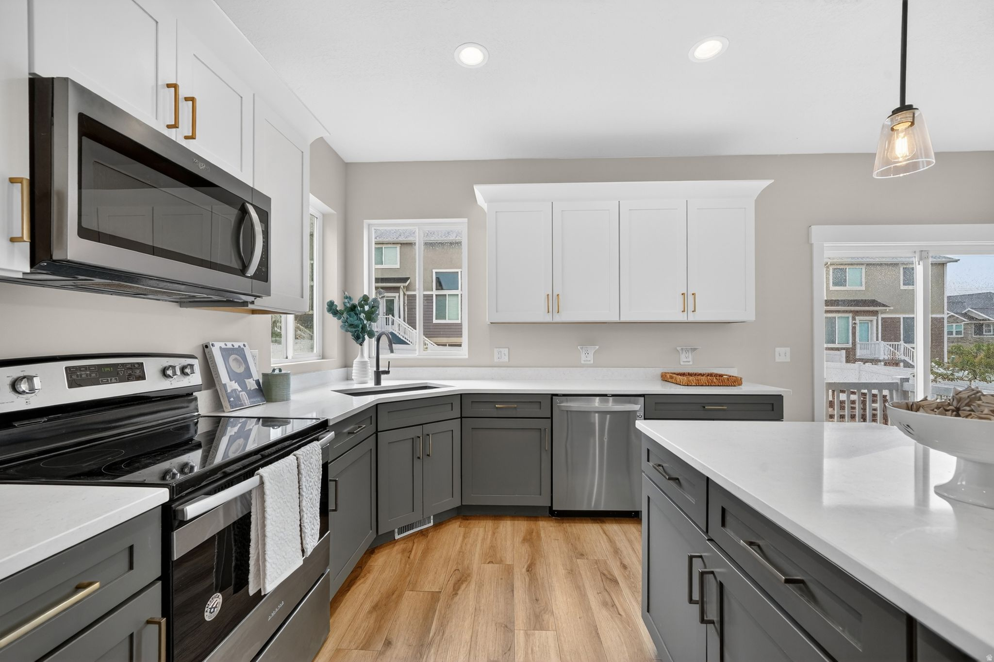 RIDGE - Residential
