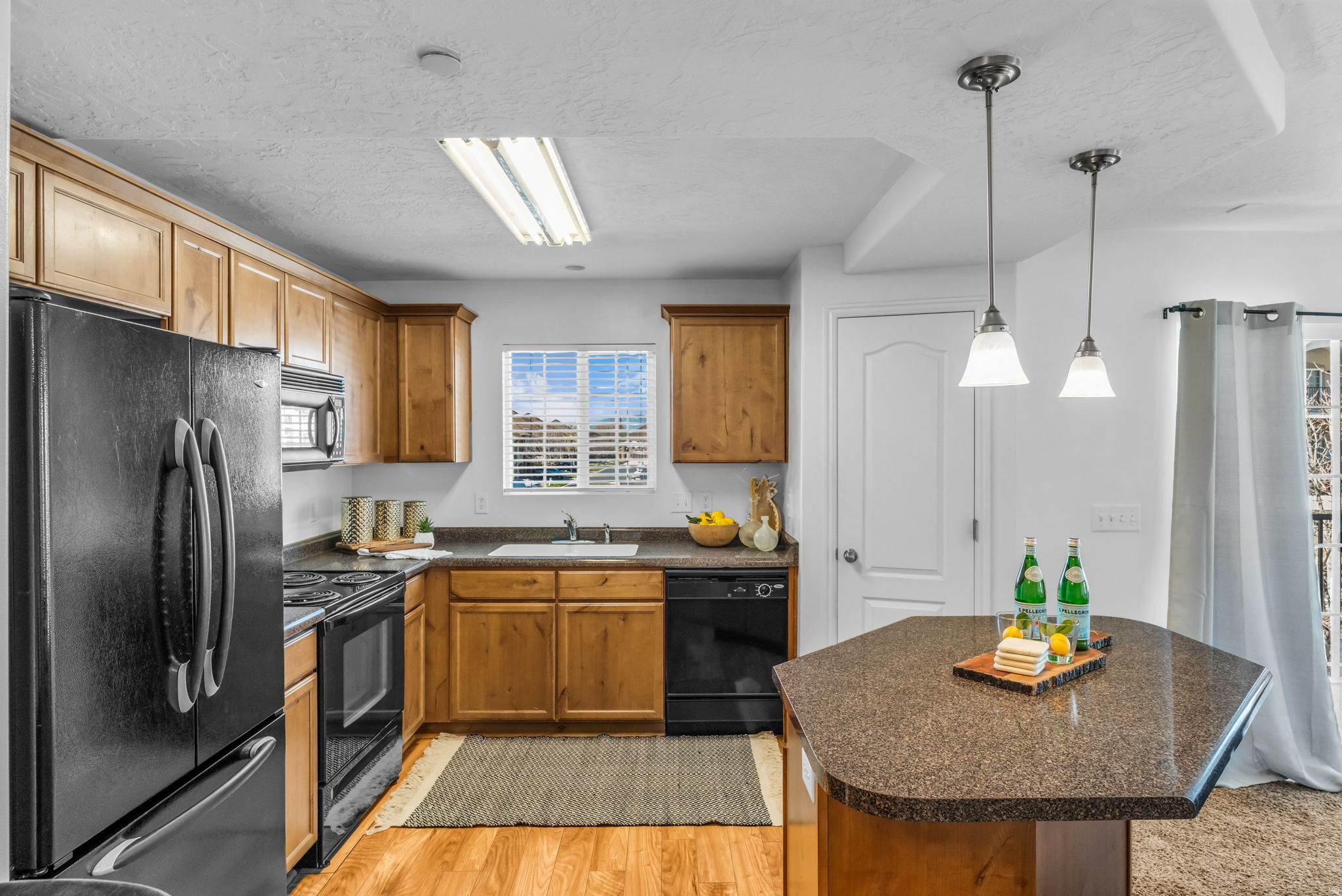 CAMBRIA - Residential