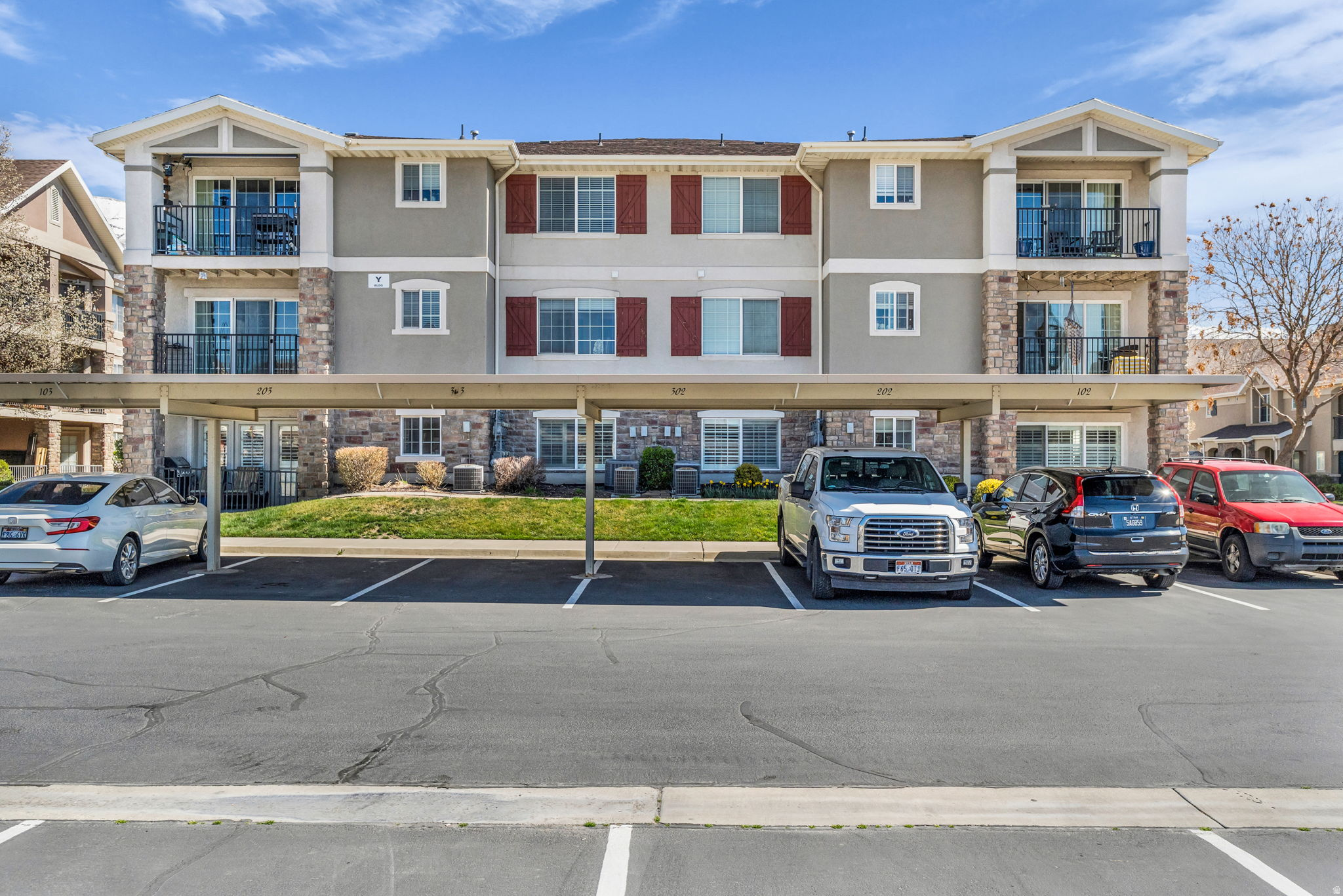 Welcome to this bright and beautifully positioned middle-level condo in the highly desirable Cambria community! This spacious 2-bedroom, 2-bath home is flooded with natural light thanks to expansive windows along two exterior walls, creating an open and inviting atmosphere you'll love coming home to. Enjoy a thoughtfully designed layout perfect for both relaxing and entertaining. Cambria offers resort-style living with fantastic amenities including a pool, clubhouse, fitness center, and play areas-something for everyone! The HOA adds incredible value by covering internet, water, garage parking, and snow removal, making for truly low-maintenance living. Ideally located with quick access to I-15, the new Ruth Hale Center, and exciting nearby shopping and dining, this is convenience at its finest. Plus, the community is FHA approved, opening the door for more buyers. Don't miss your chance to own in one of the area's most sought-after communities!