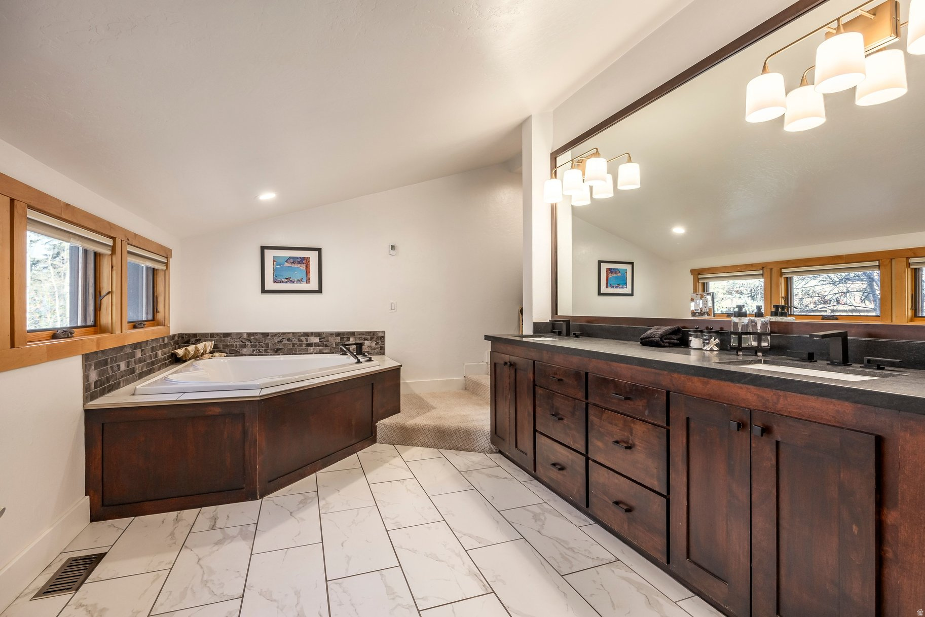 PARK MEADOWS - Residential