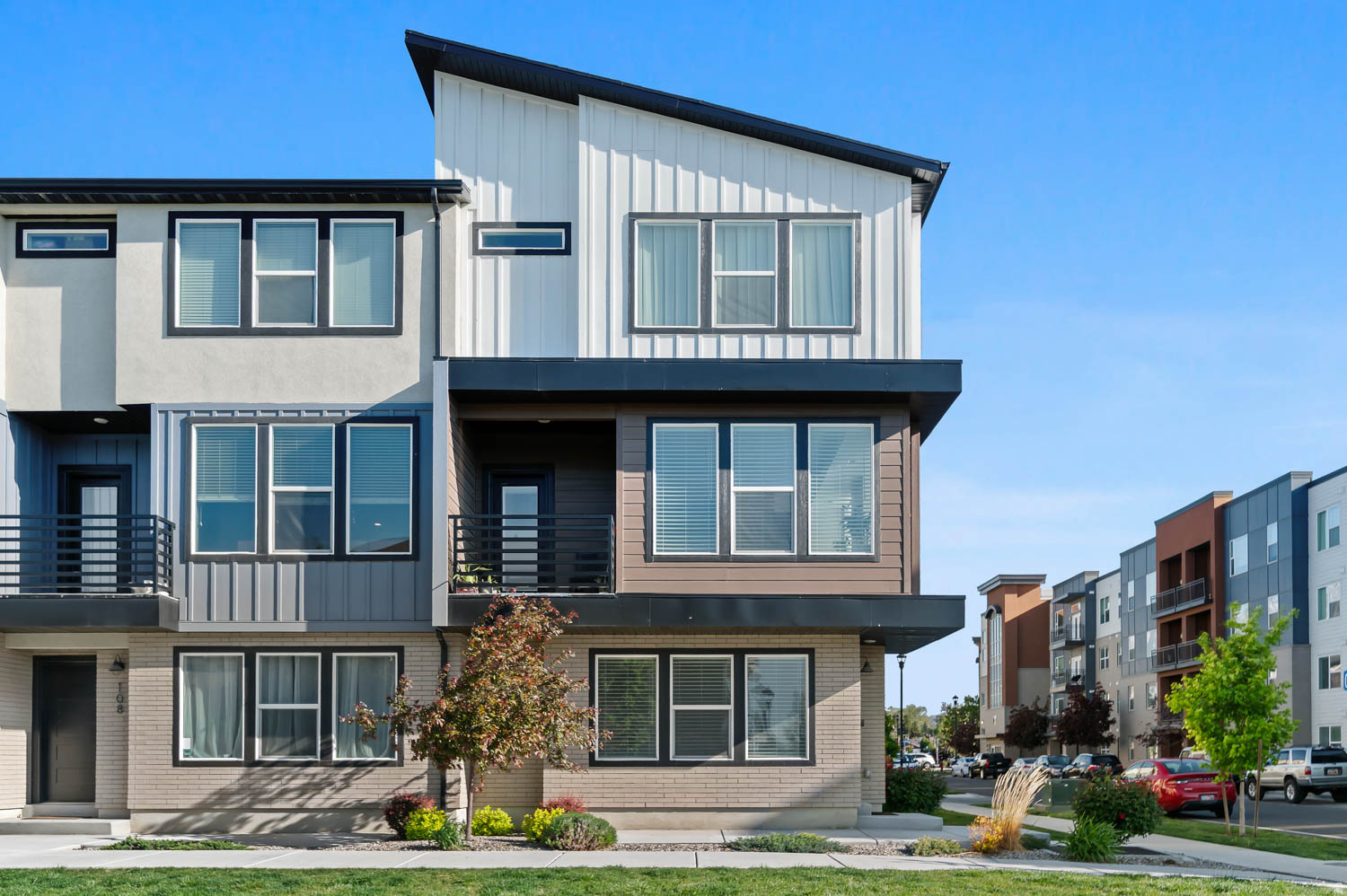 Rare end unit townhome in a highly sought after Sandy community. Built just 3 to 4 years ago, this spacious and well maintained home offers modern finishes, open concept living, and large windows that fill the space with natural light. Each bedroom features its own private bathroom and closet, ideal for comfortable living or investment flexibility. Conveniently located near I 15, shopping, dining, and everyday amenities. Community amenities include a fenced dog park, shared garden boxes, pickleball and basketball courts, and low maintenance living.