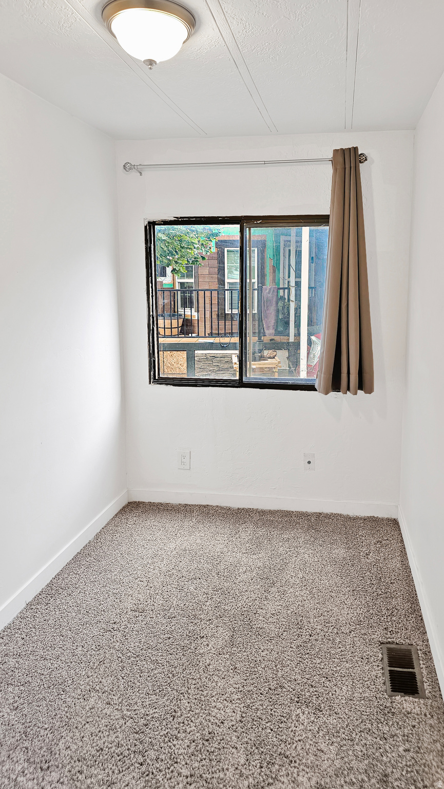 SOUTH WILLOW - Residential