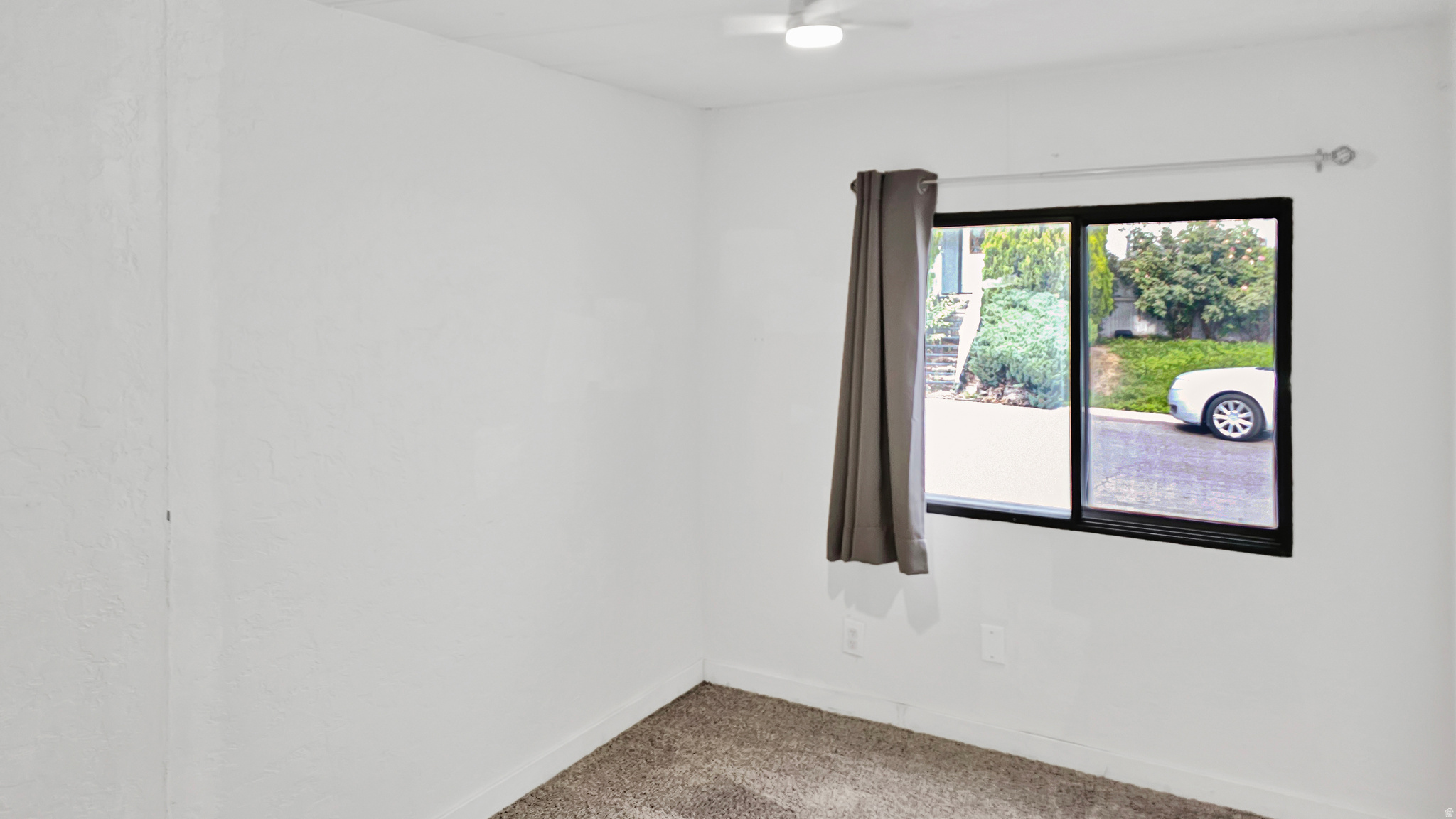 SOUTH WILLOW - Residential