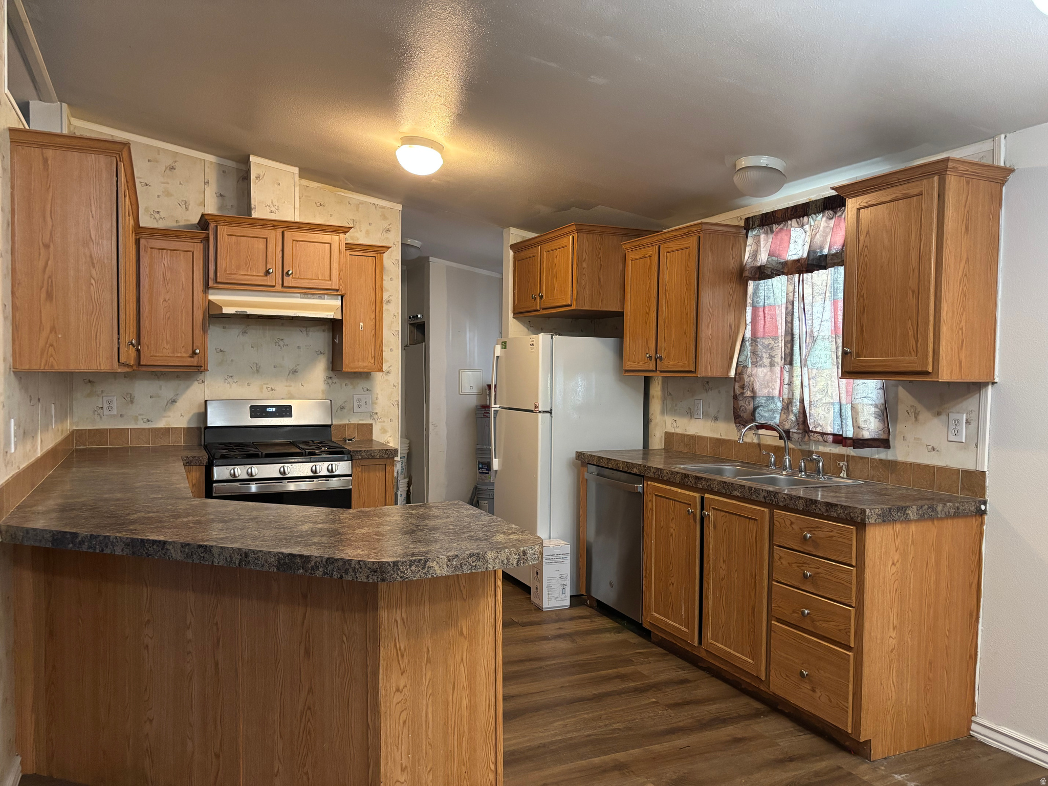 MOUNTAIN VIEW - Residential