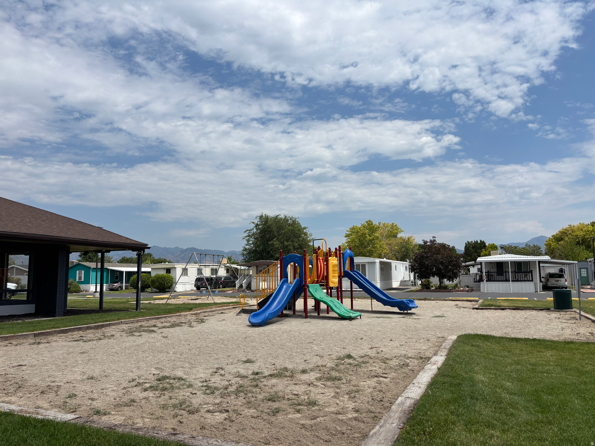 MOUNTAIN VIEW - Residential