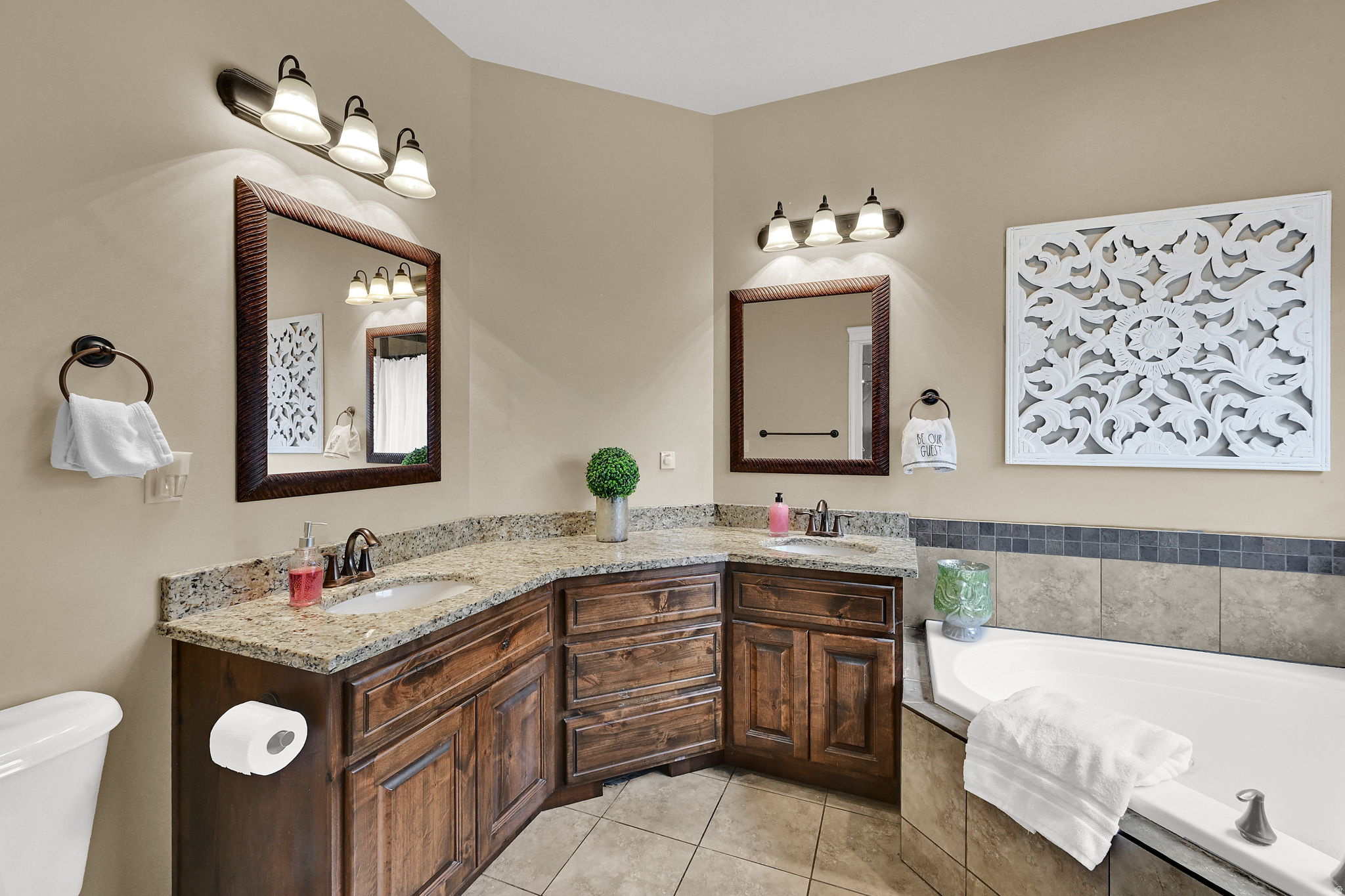 HIGHLANDS GLEN EAGLE - Residential