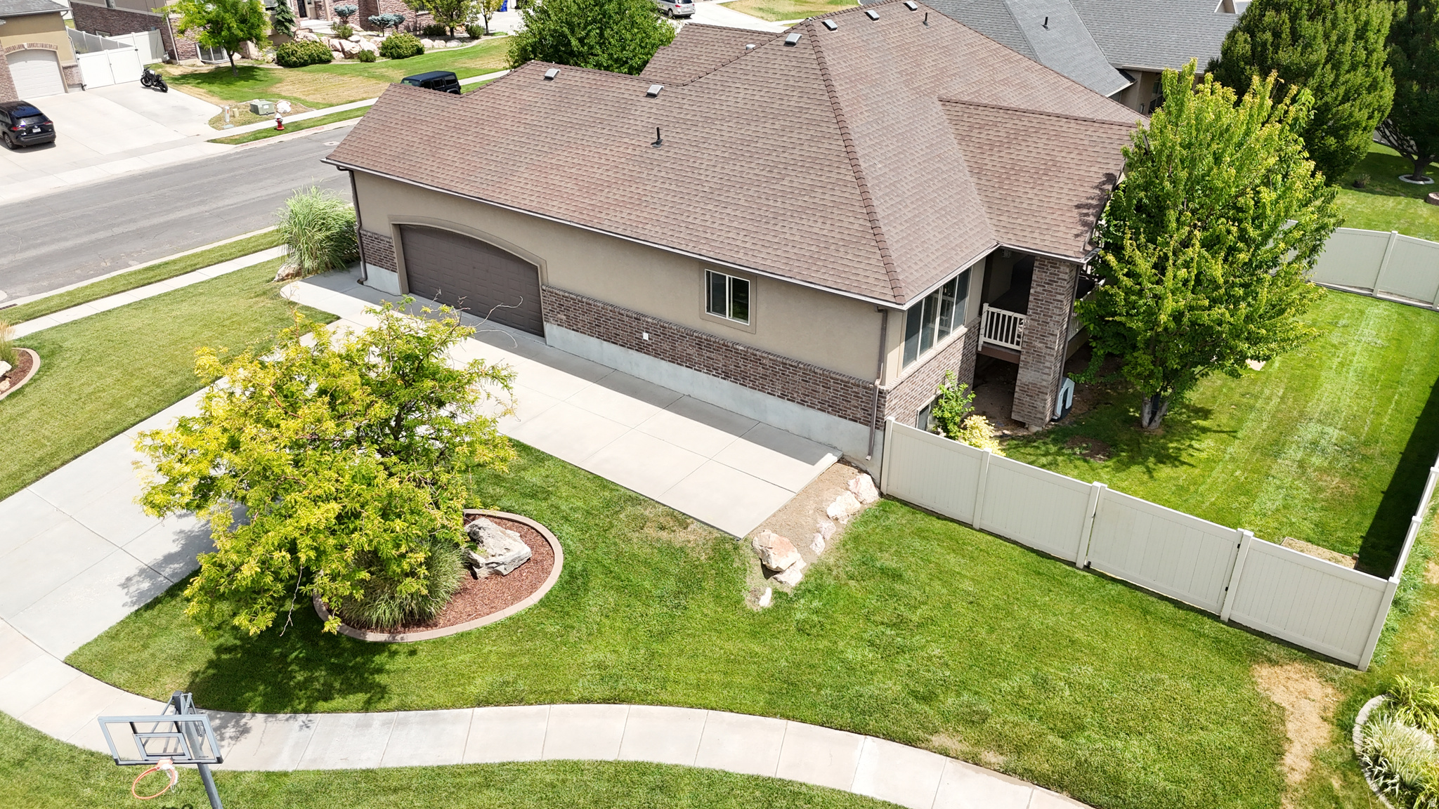 HIGHLANDS GLEN EAGLE - Residential