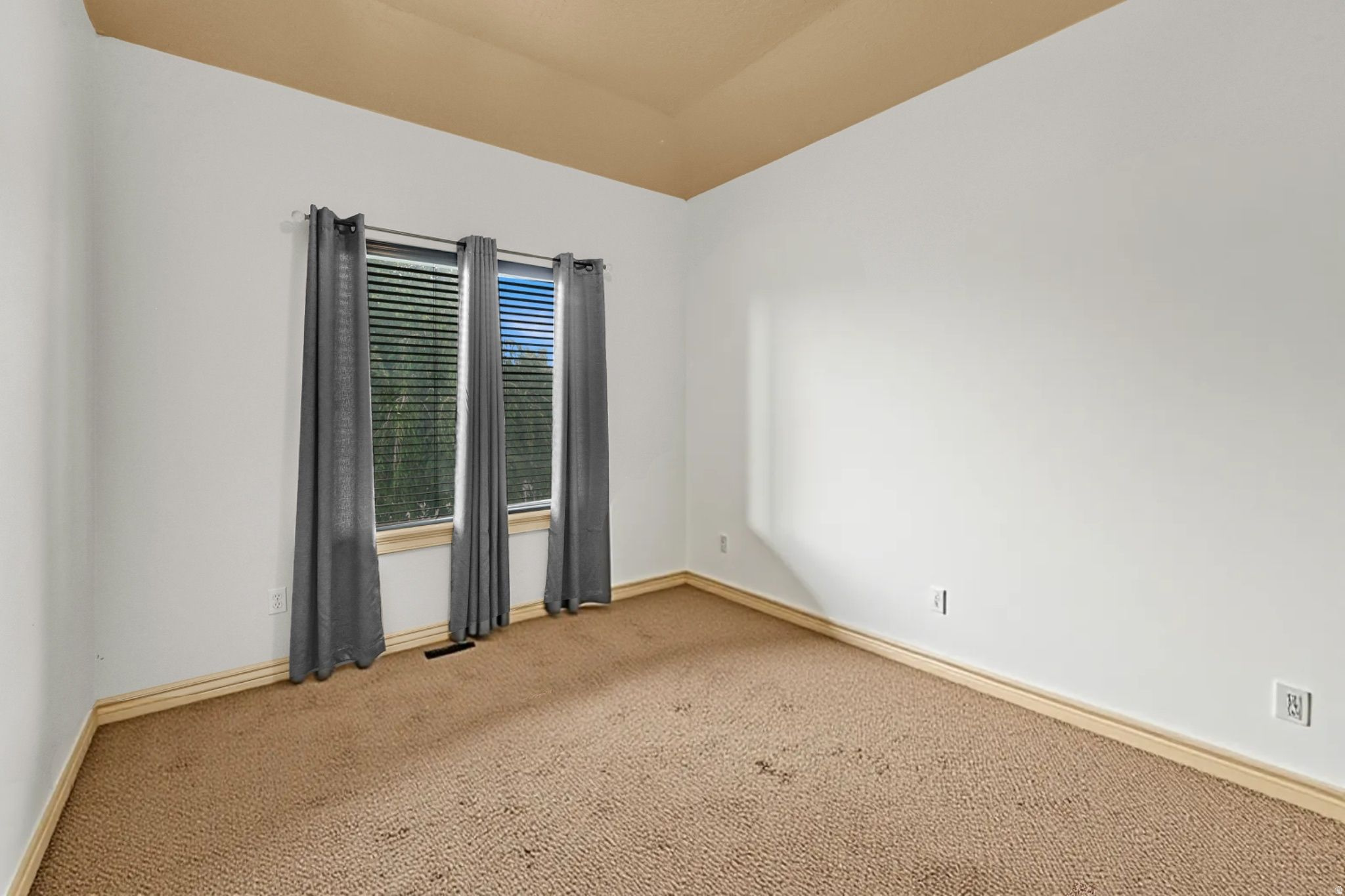 HIGHLANDS GLEN EAGLE - Residential