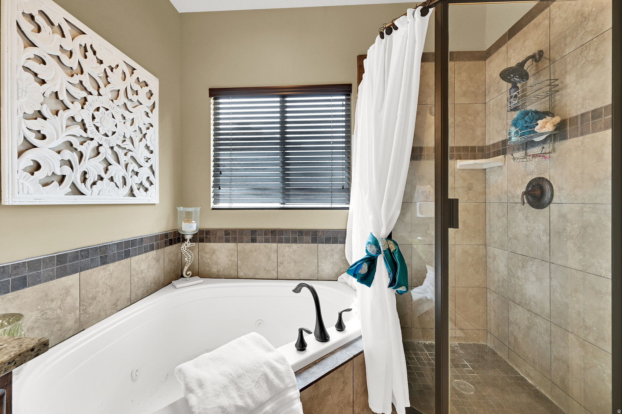 HIGHLANDS GLEN EAGLE - Residential