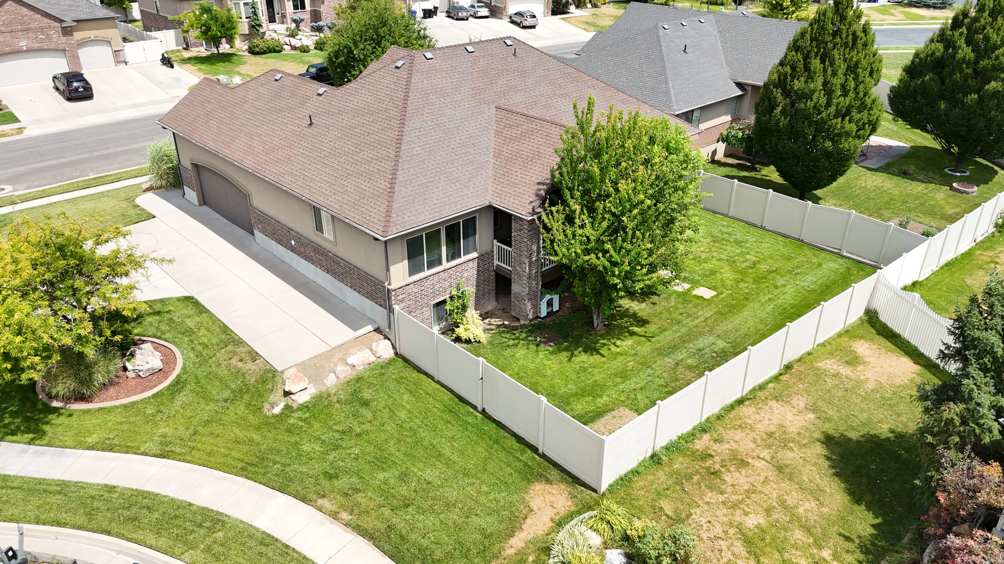 HIGHLANDS GLEN EAGLE - Residential