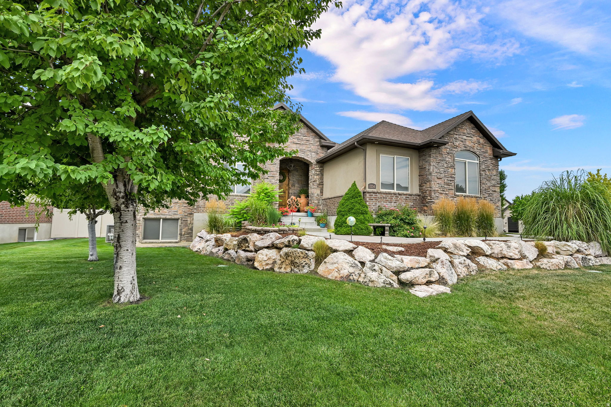 HIGHLANDS GLEN EAGLE - Residential