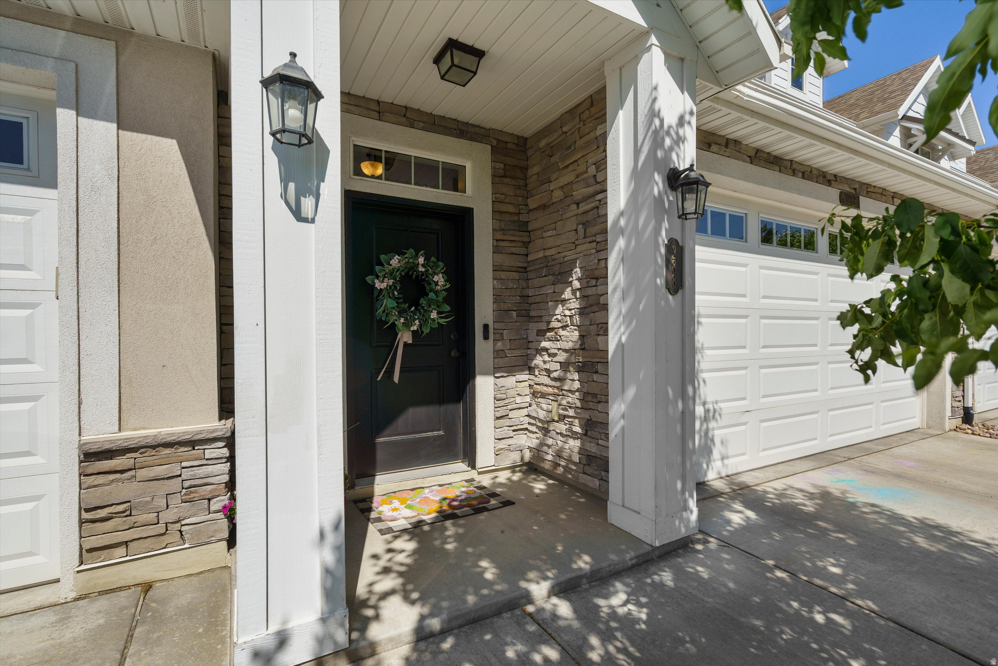Make yourself at home in this completely move-in-ready 3-bedroom, 3-bathroom townhome in highly desirable Centerville. Set in a quiet neighborhood, this property pairs everyday comfort with unbeatable convenience.  Inside, high ceilings and an open-concept layout create a bright, welcoming space. The beautiful kitchen features granite countertops and flows right into the main living area. Out back, you'll find a fully fenced yard that provides a great private space for entertaining or relaxing.  Beyond your own backyard, the community HOA offers fantastic perks, including a fenced-in dog park, a playground, and picnic tables that are perfect for outdoor gatherings. You are just a short walk to popular retail hotspots and restaurants, minutes away from the movie theater, and have quick access to the freeway for a fast commute.